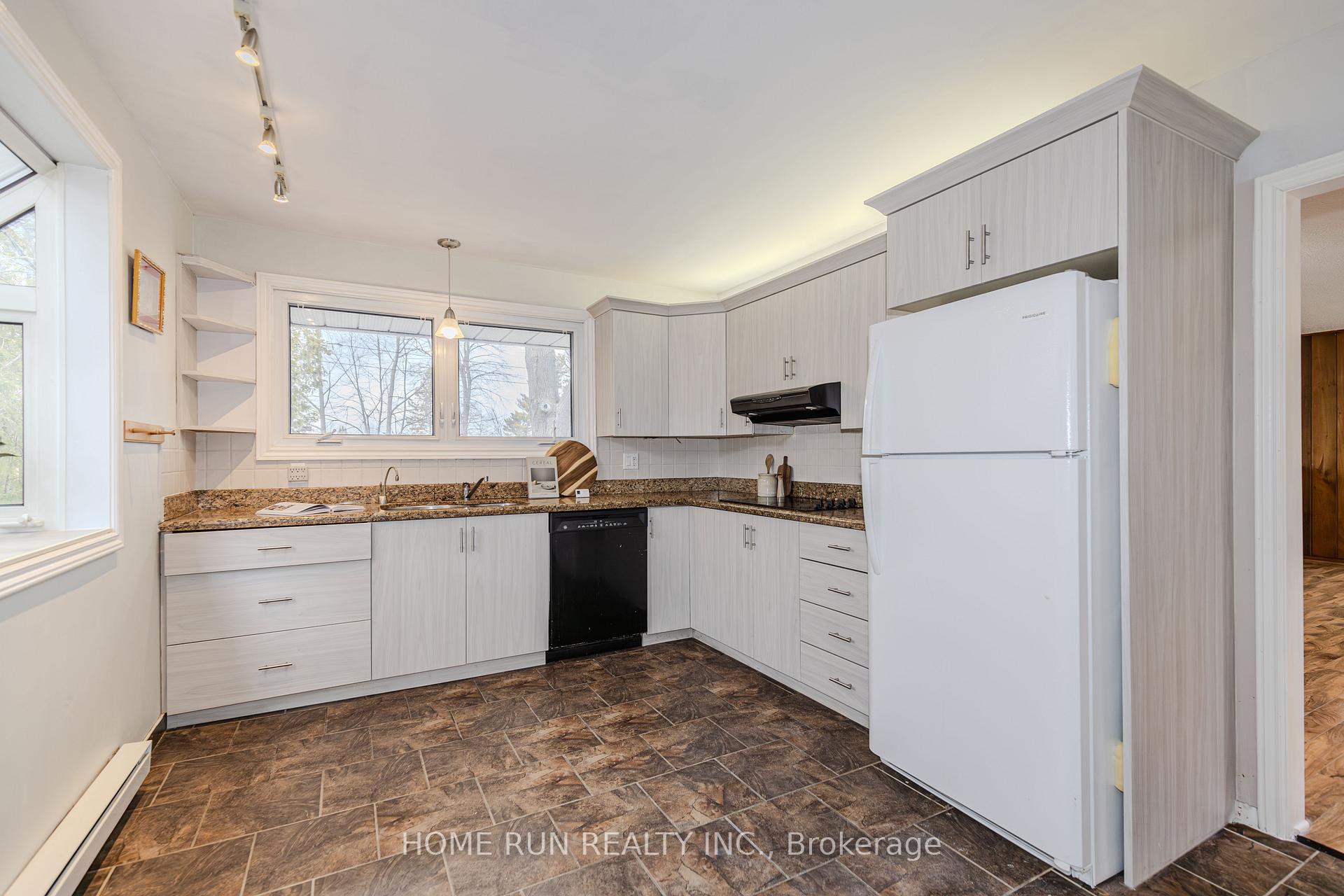 Photo 19 of 2437 Baseline Road, Ottawa, Queensway Terrace South/Ridgeview — HOMEH