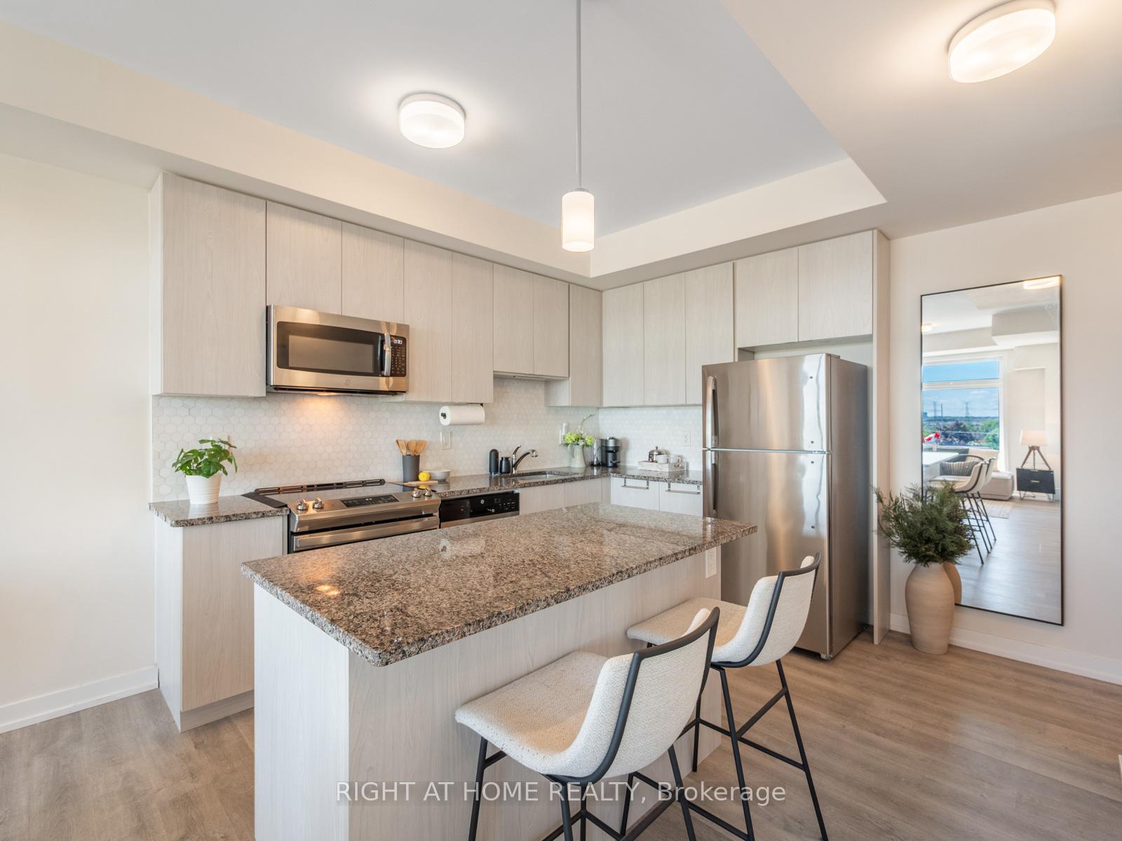 Photo 10 of Unit 403, 2550 Castlegate Crossing, Pickering, Duffin Heights — HOMEH