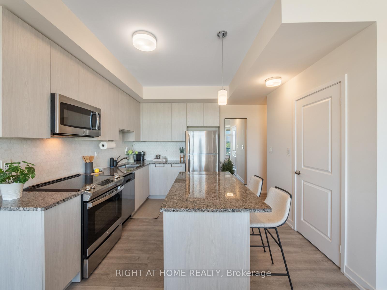 Photo 11 of Unit 403, 2550 Castlegate Crossing, Pickering, Duffin Heights — HOMEH