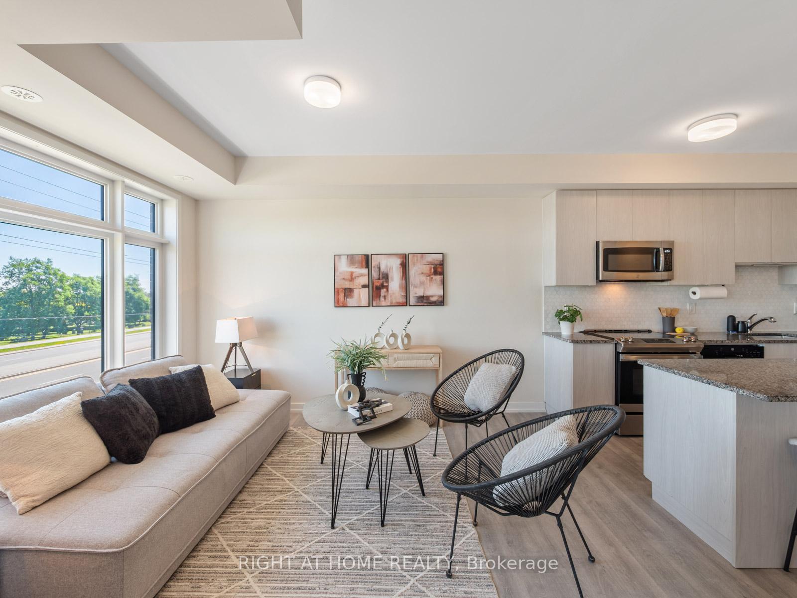 Photo 16 of Unit 403, 2550 Castlegate Crossing, Pickering, Duffin Heights — HOMEH