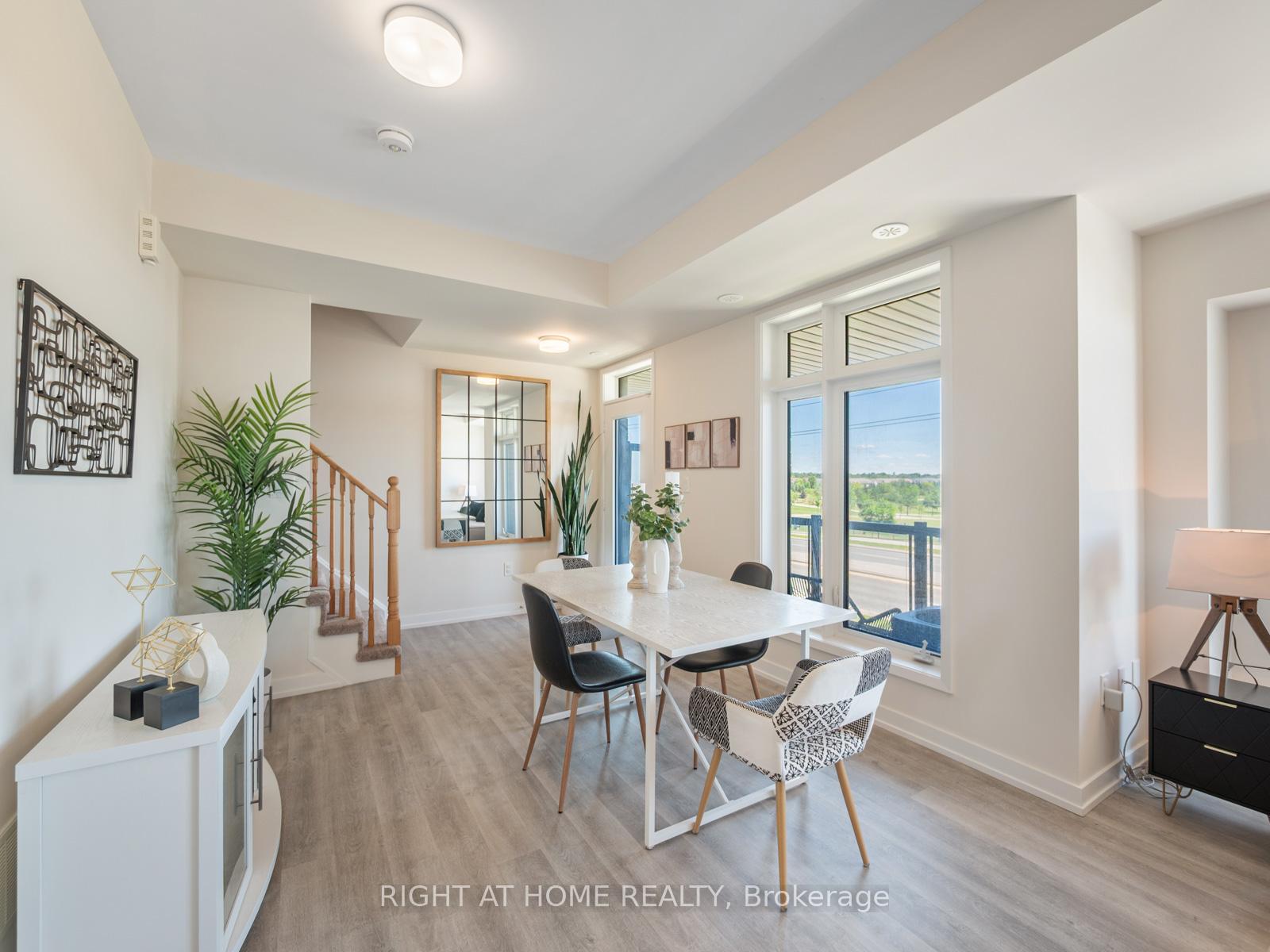 Photo 18 of Unit 403, 2550 Castlegate Crossing, Pickering, Duffin Heights — HOMEH