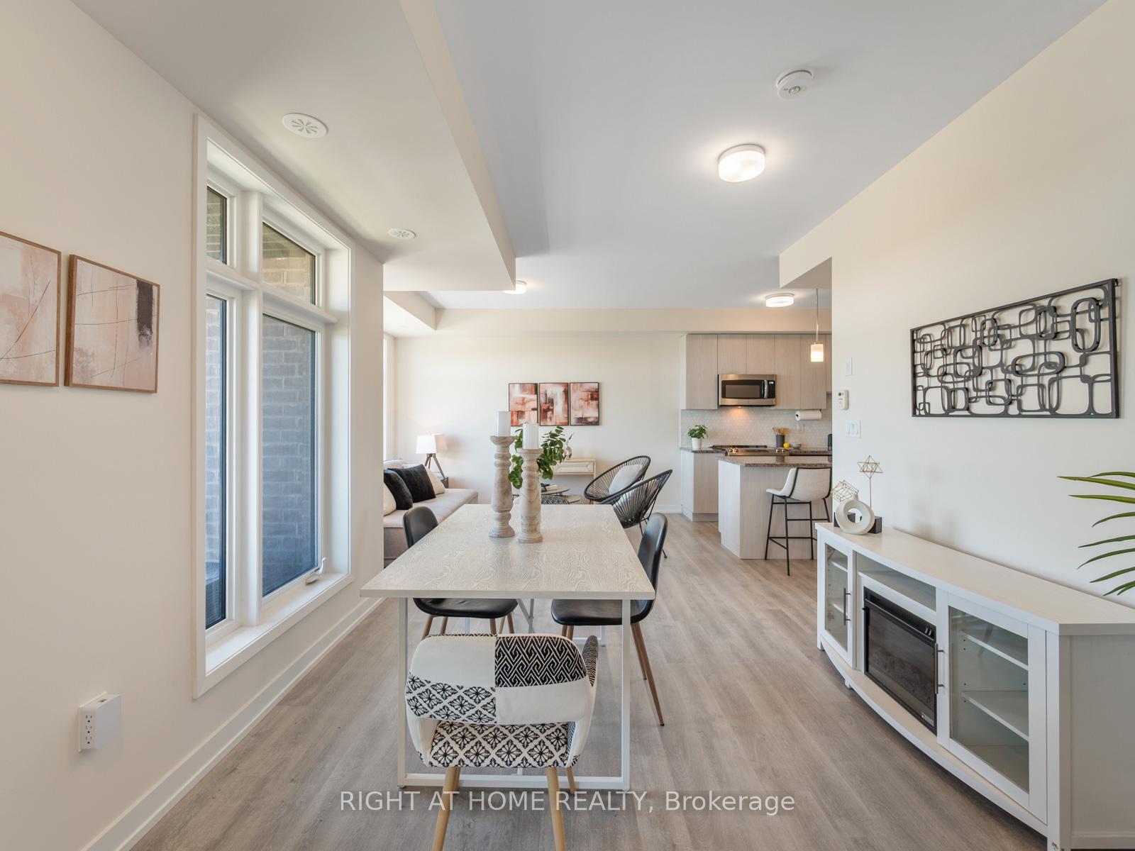 Photo 23 of Unit 403, 2550 Castlegate Crossing, Pickering, Duffin Heights — HOMEH