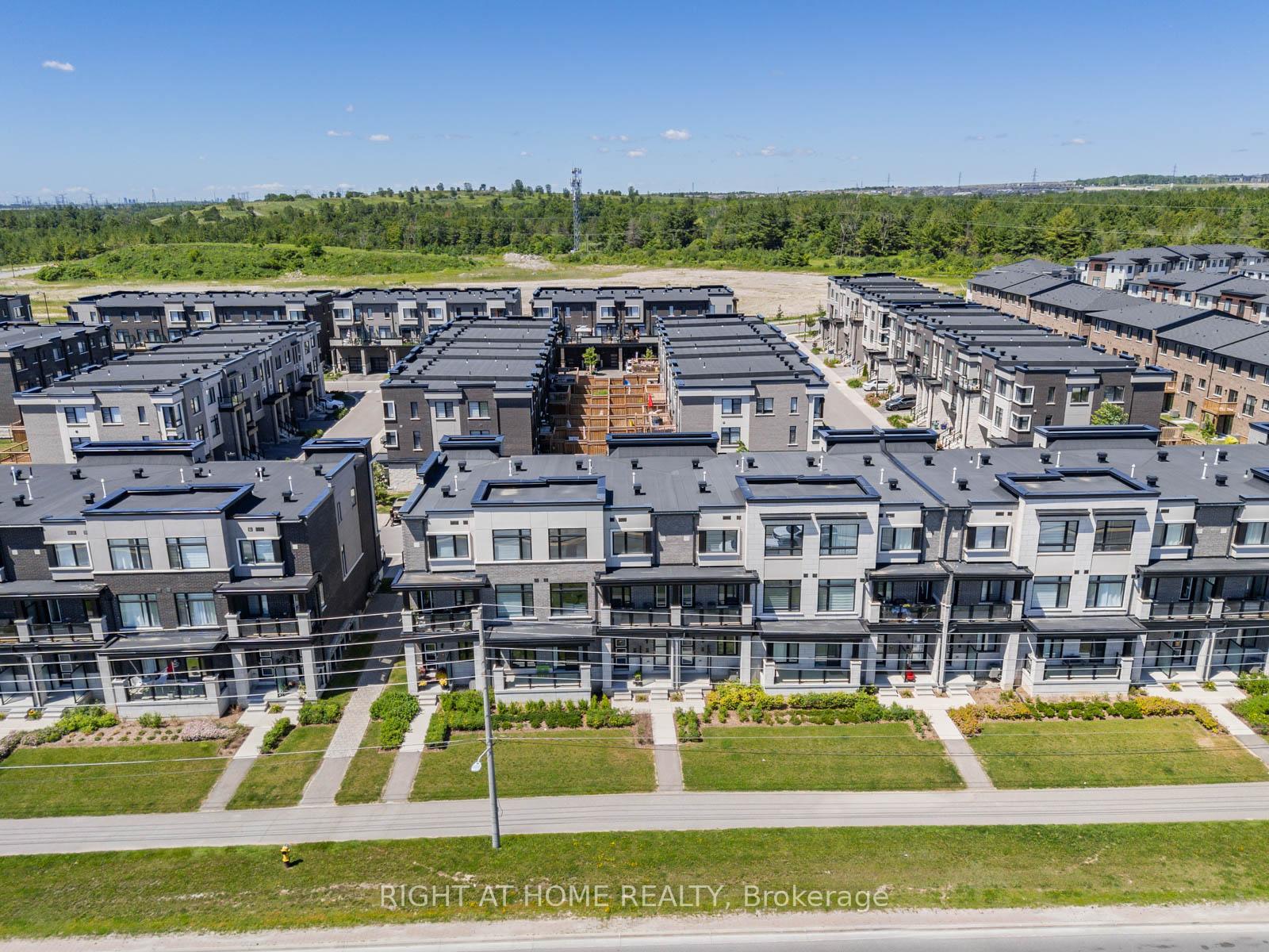 Photo 44 of Unit 403, 2550 Castlegate Crossing, Pickering, Duffin Heights — HOMEH