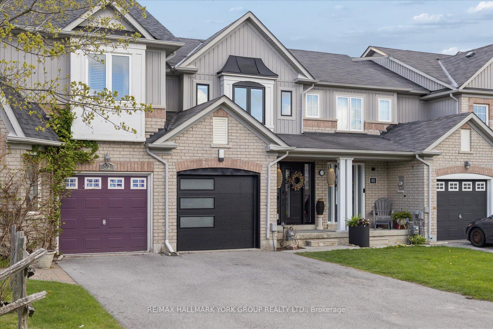 Photo 1 of 50 Hammill Heights, East Gwillimbury, Mt Albert — HOMEH