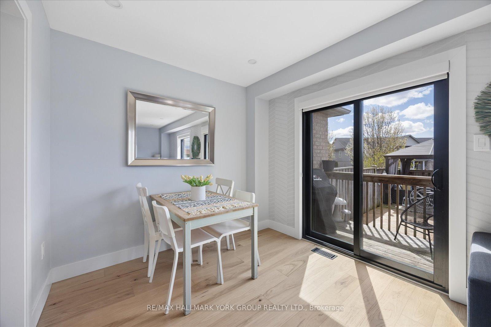 Photo 12 of 50 Hammill Heights, East Gwillimbury, Mt Albert — HOMEH