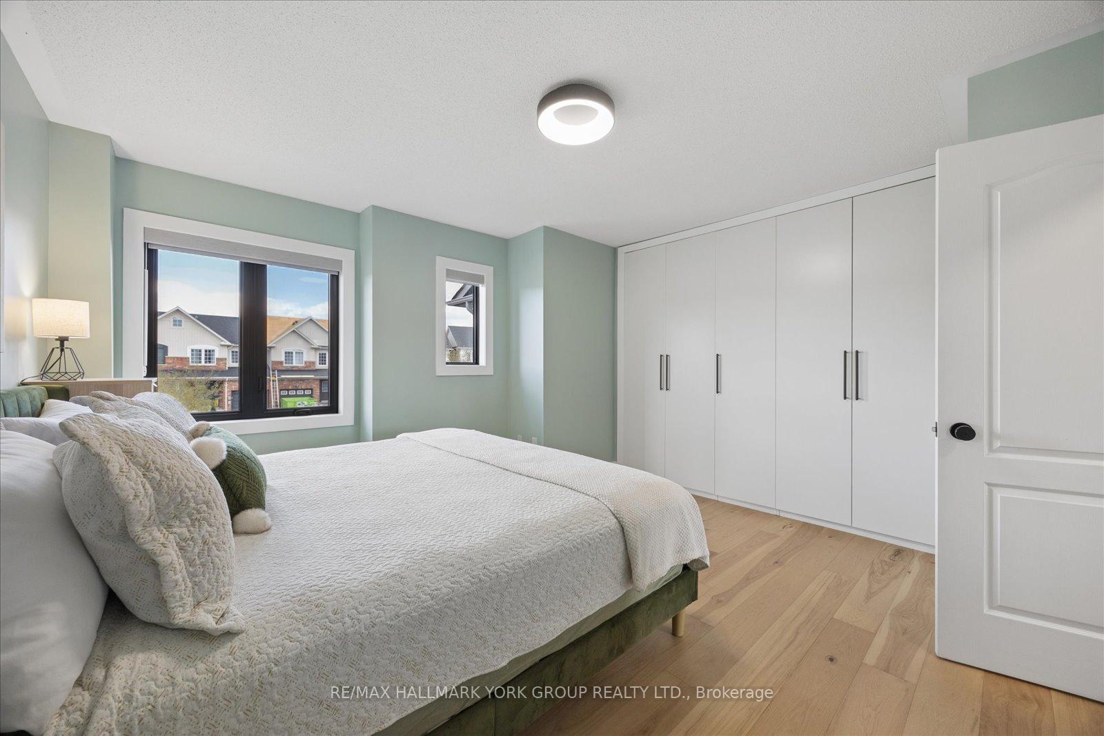 Photo 23 of 50 Hammill Heights, East Gwillimbury, Mt Albert — HOMEH
