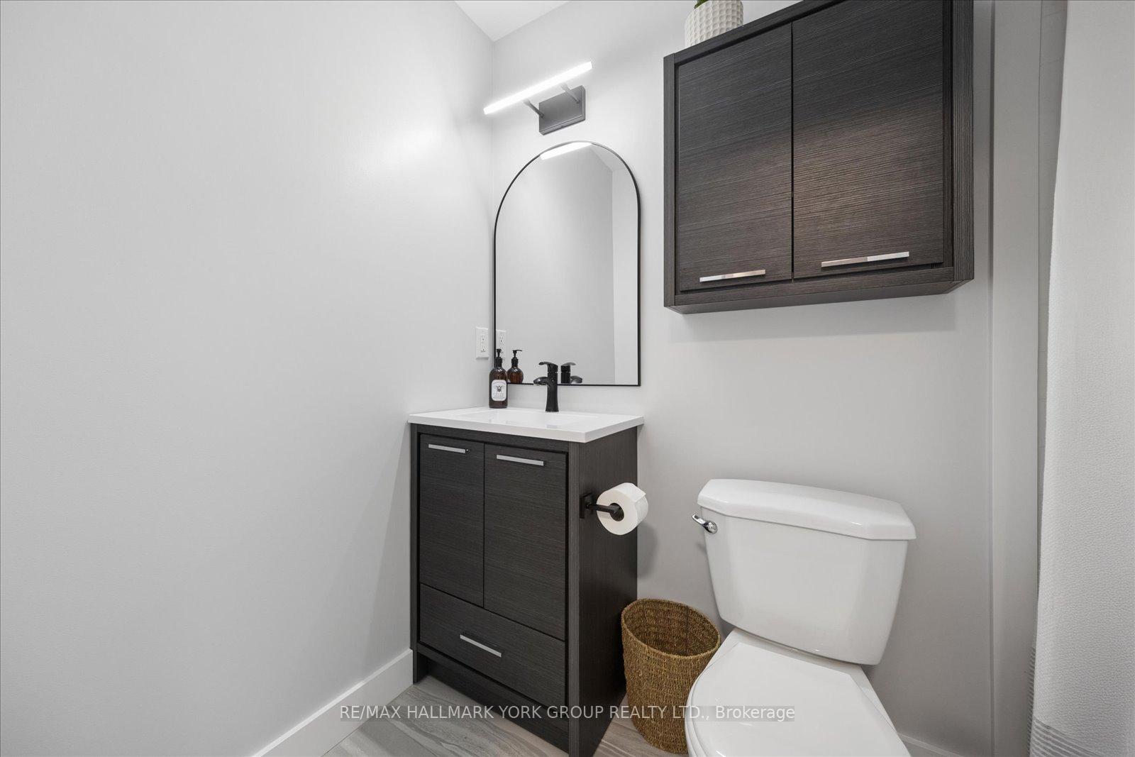 Photo 30 of 50 Hammill Heights, East Gwillimbury, Mt Albert — HOMEH