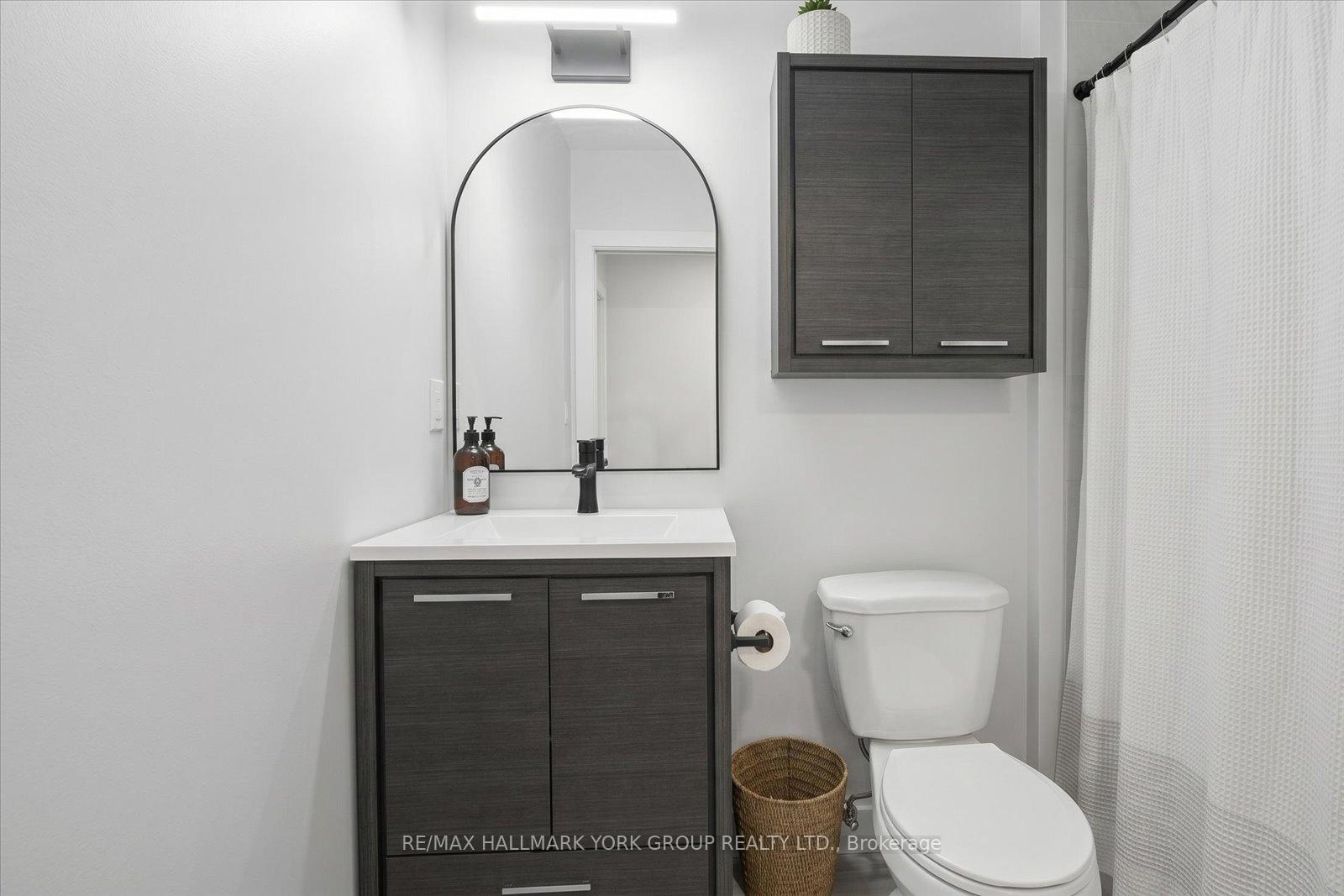 Photo 31 of 50 Hammill Heights, East Gwillimbury, Mt Albert — HOMEH