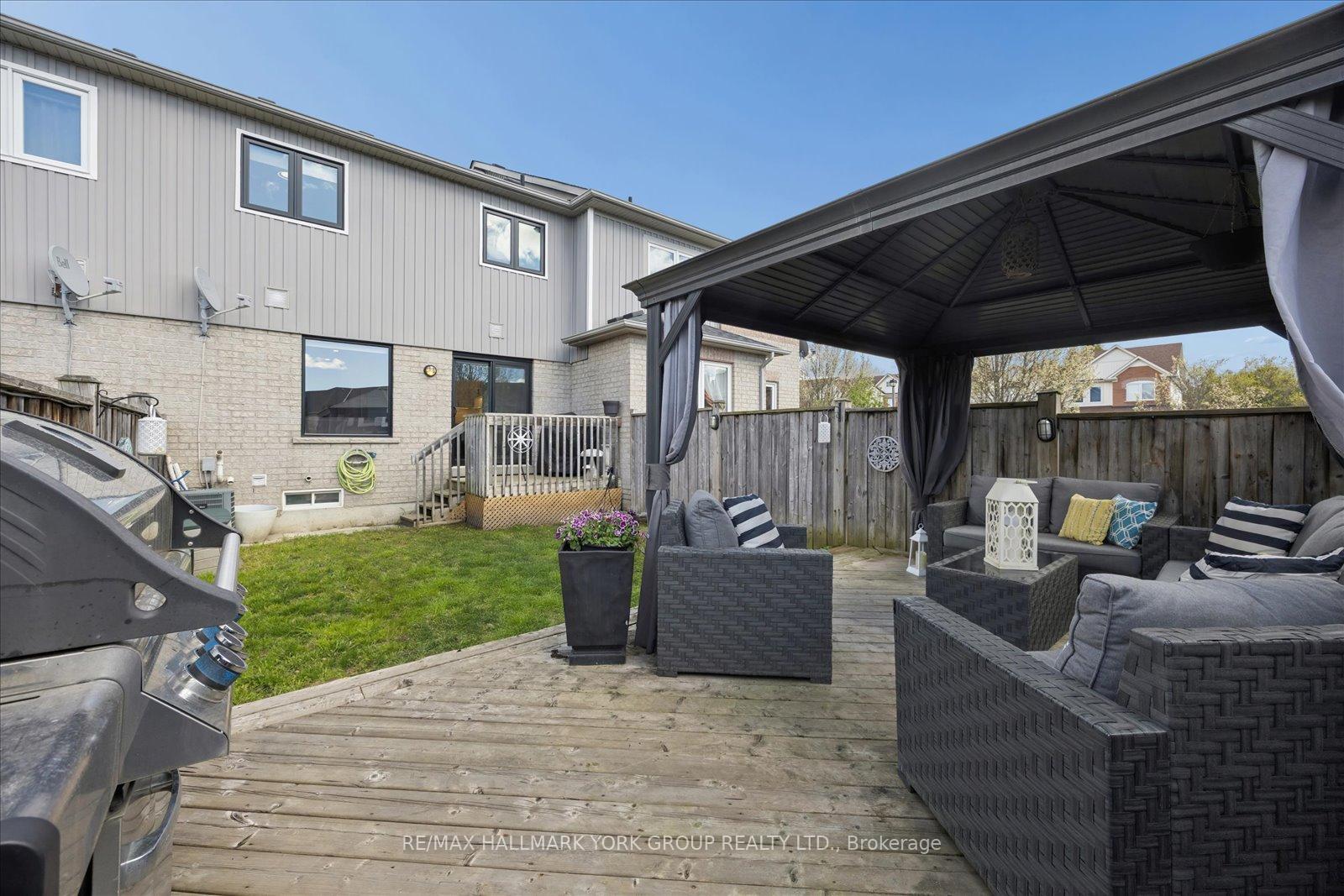 Photo 39 of 50 Hammill Heights, East Gwillimbury, Mt Albert — HOMEH