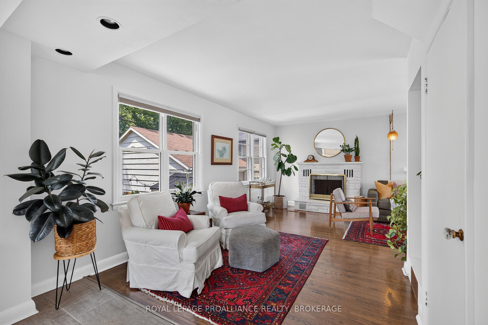 Photo 10 of 288 Yonge Street, Kingston, Central City West — HOMEH