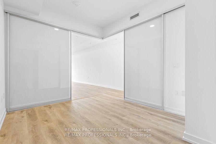 Photo 7 of Unit 219, 6 Chartwell Road, Etobicoke, Stonegate-Queensway — HOMEH