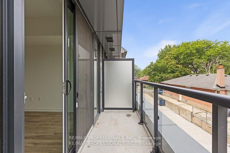Photo 20 of Unit 219, 6 Chartwell Road, Etobicoke, Stonegate-Queensway — HOMEH