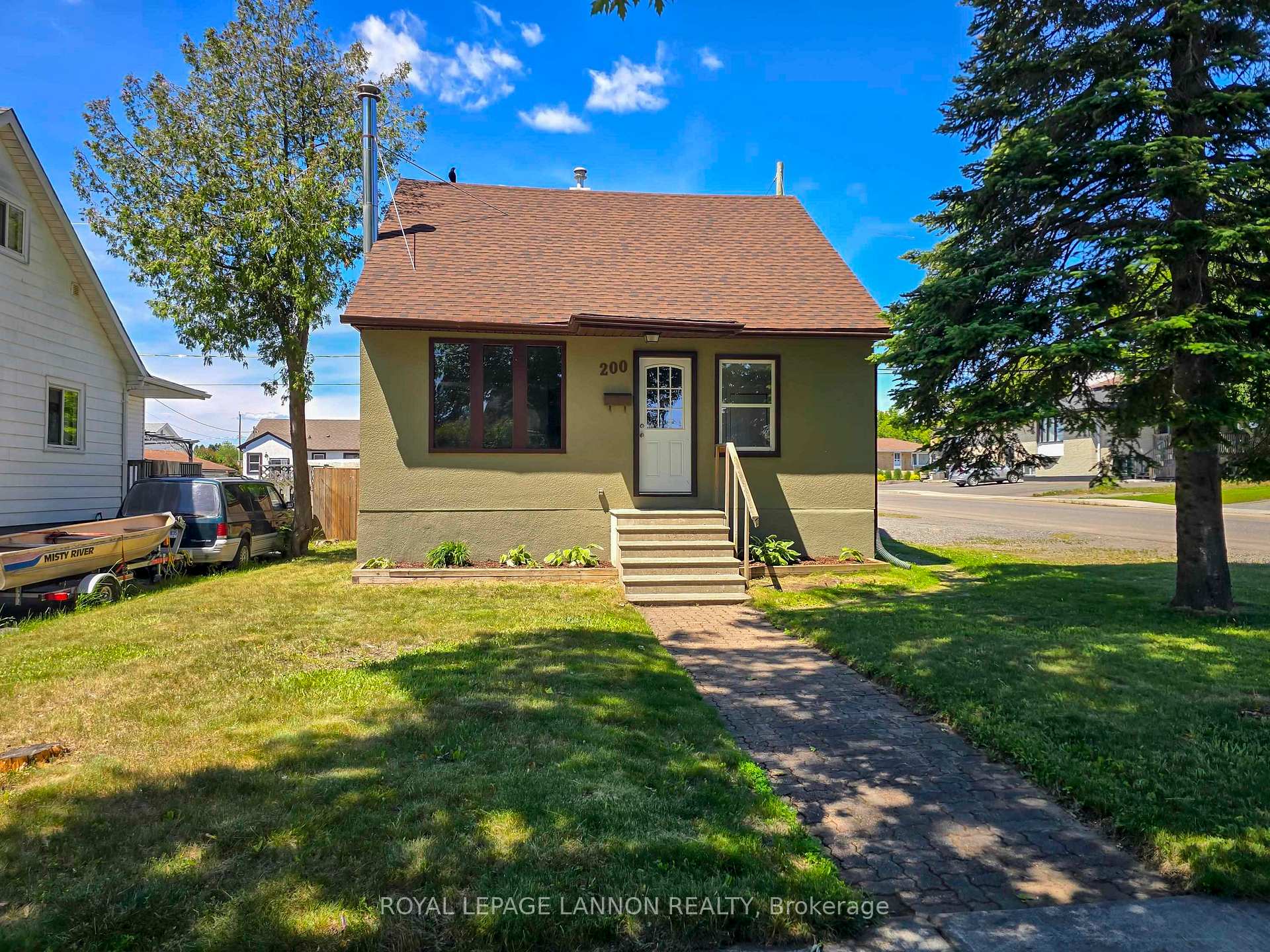 Photo 1 of 200 Kenogami Street S, Thunder Bay, West End — HOMEH