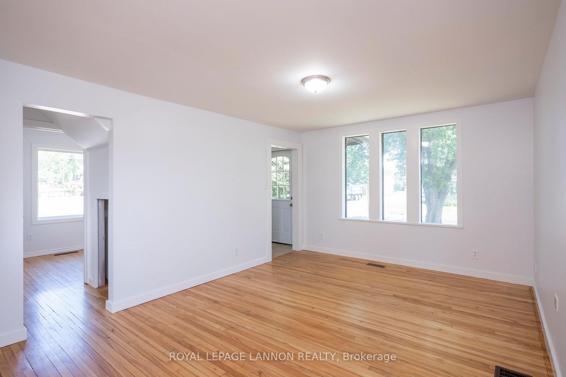 Photo 3 of 200 Kenogami Street S, Thunder Bay, West End — HOMEH