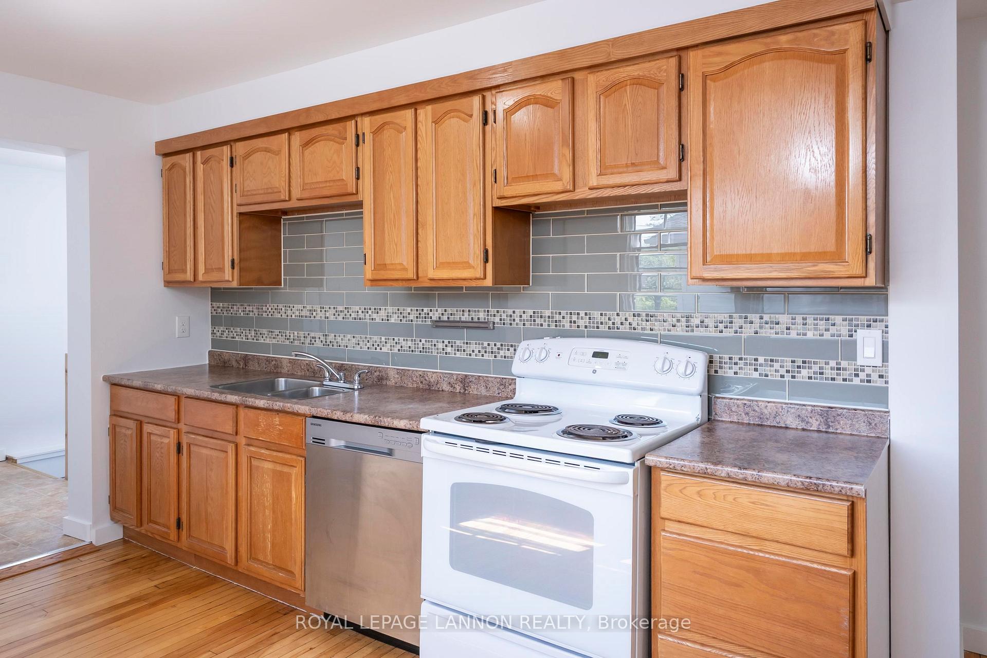 Photo 9 of 200 Kenogami Street S, Thunder Bay, West End — HOMEH
