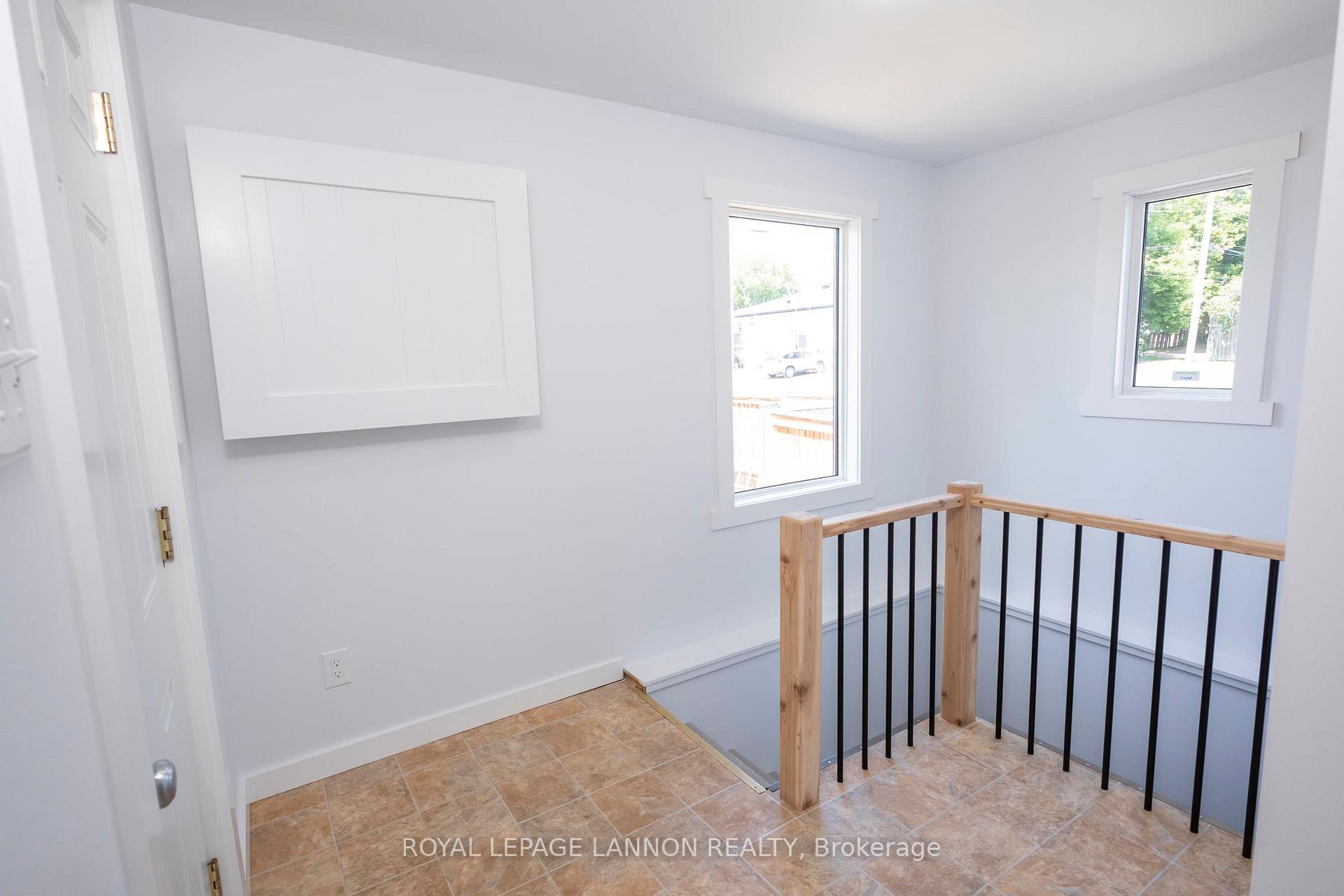 Photo 18 of 200 Kenogami Street S, Thunder Bay, West End — HOMEH