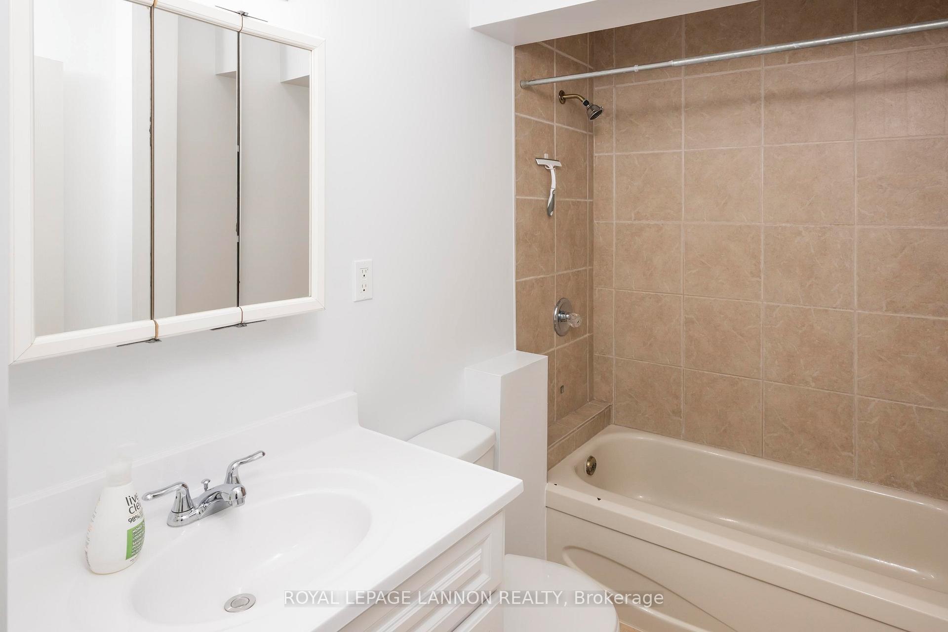 Photo 23 of 200 Kenogami Street S, Thunder Bay, West End — HOMEH