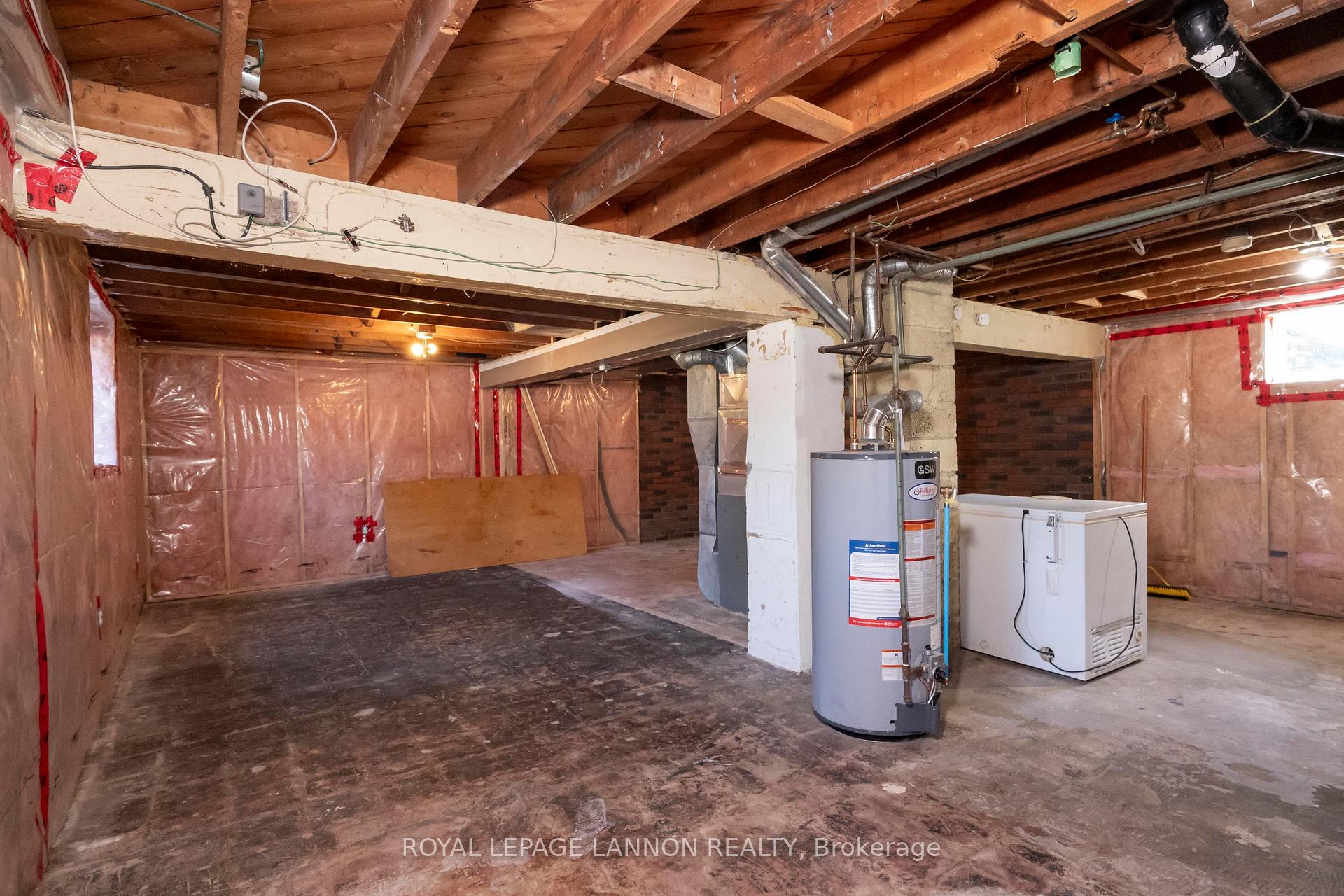 Photo 32 of 200 Kenogami Street S, Thunder Bay, West End — HOMEH