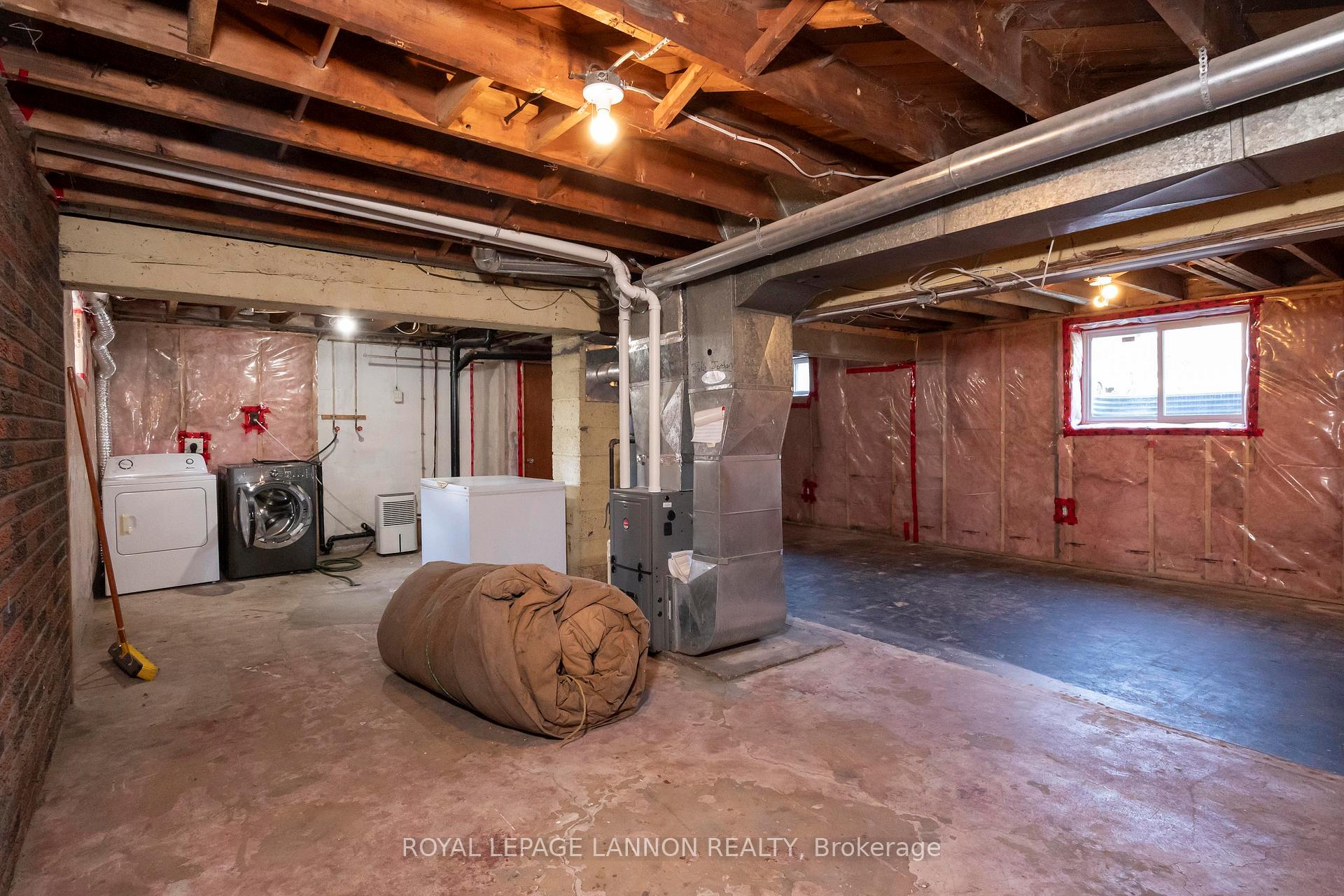 Photo 33 of 200 Kenogami Street S, Thunder Bay, West End — HOMEH