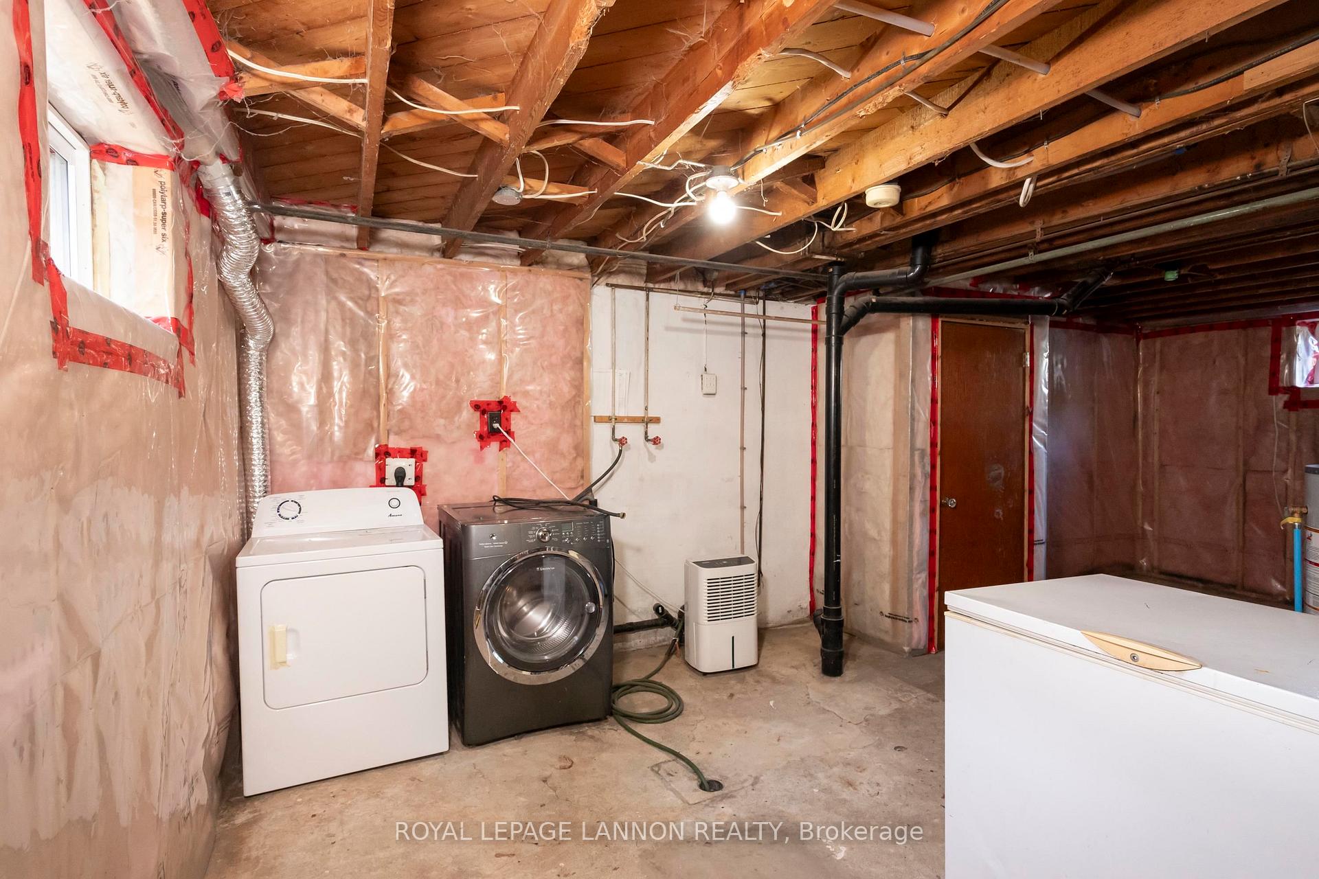 Photo 34 of 200 Kenogami Street S, Thunder Bay, West End — HOMEH