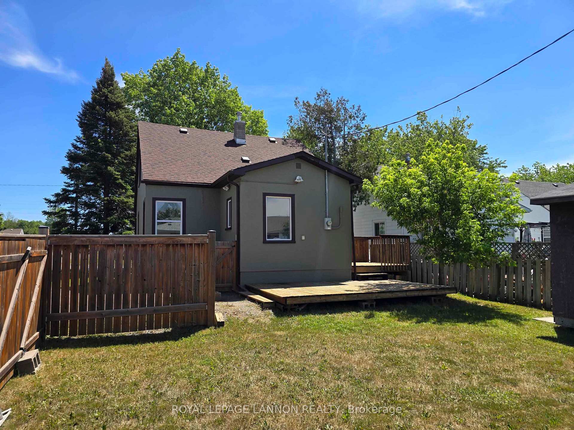 Photo 35 of 200 Kenogami Street S, Thunder Bay, West End — HOMEH