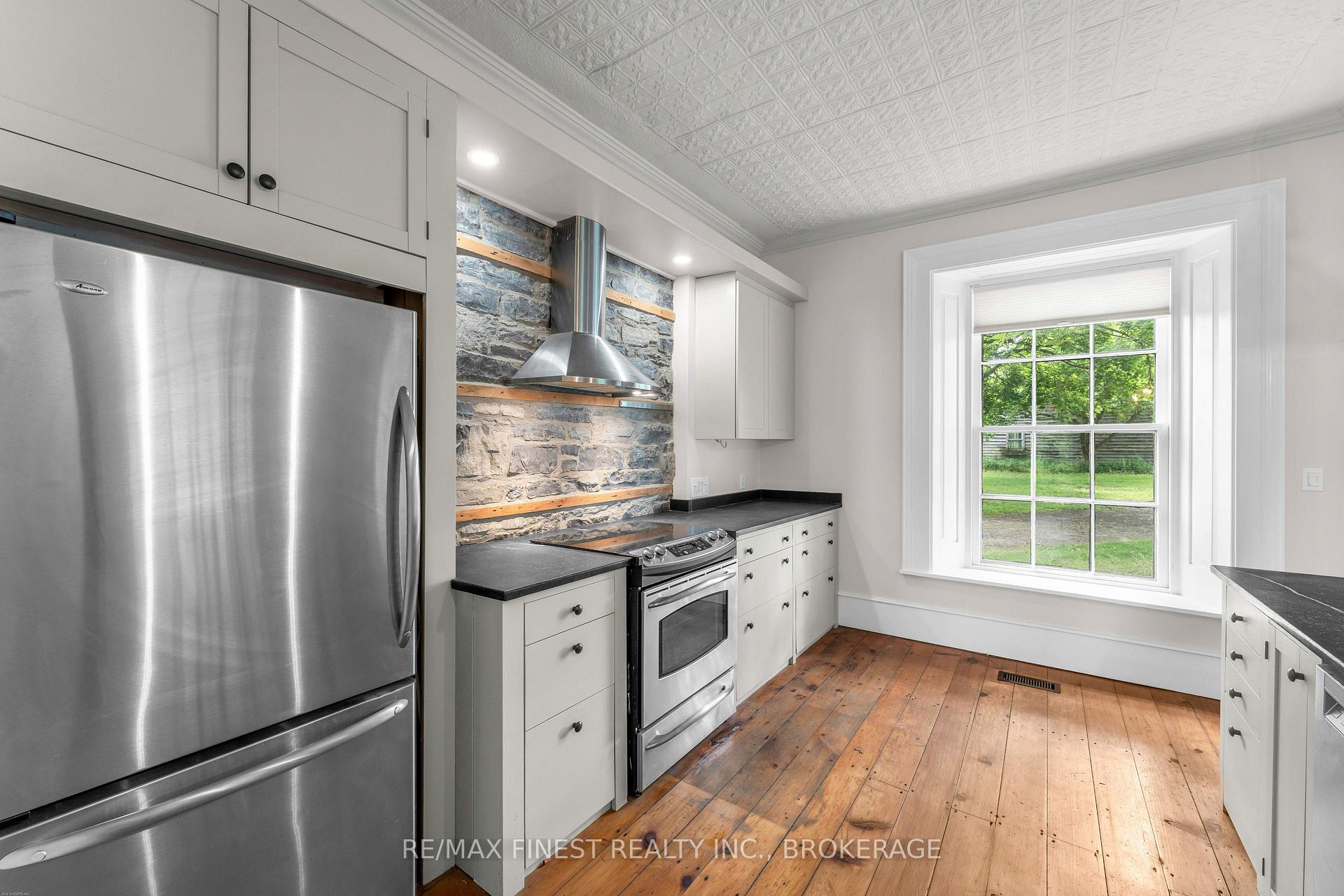 Photo 12 of 4247 Henderson Road, Frontenac, Frontenac South — HOMEH