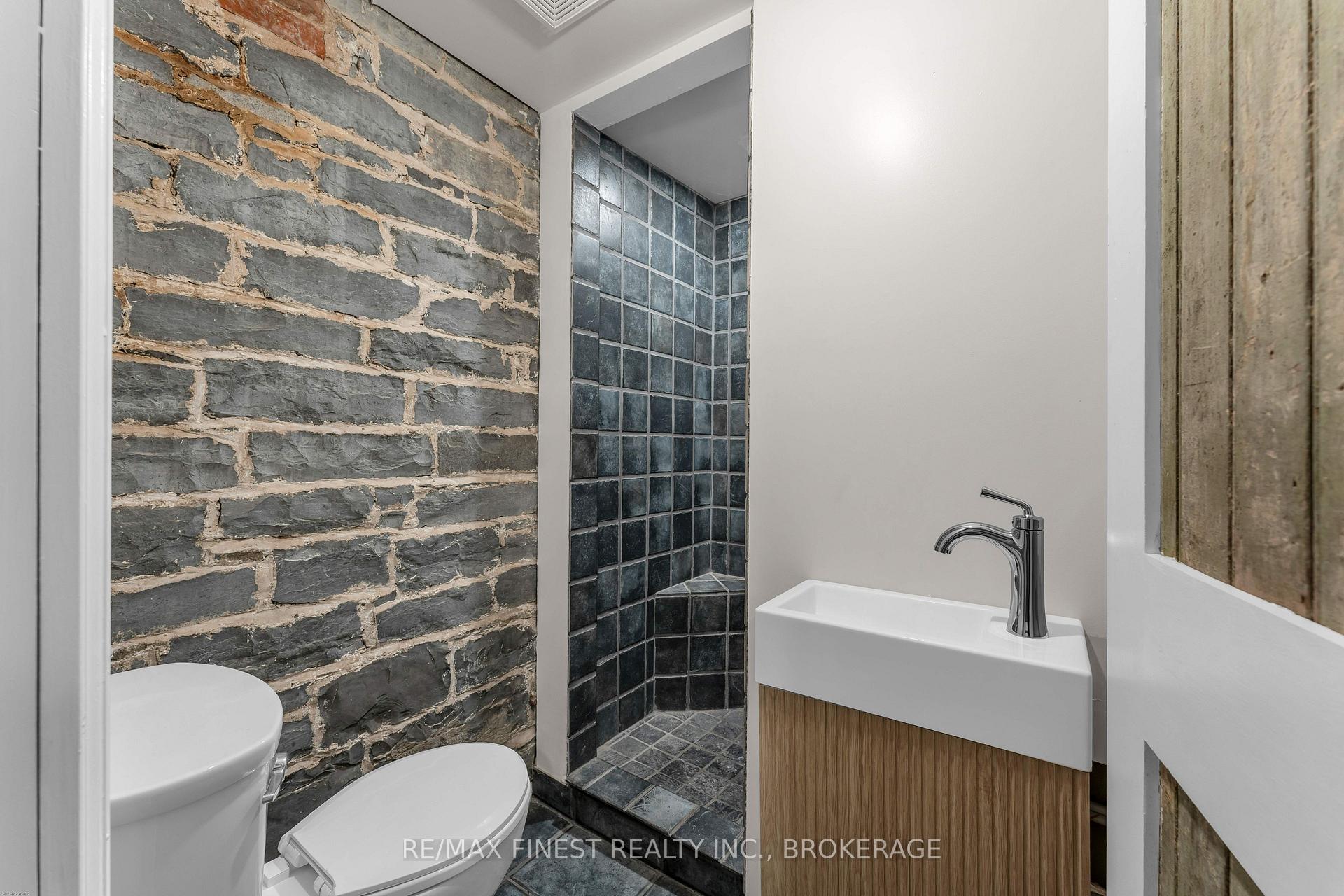 Photo 26 of 4247 Henderson Road, Frontenac, Frontenac South — HOMEH