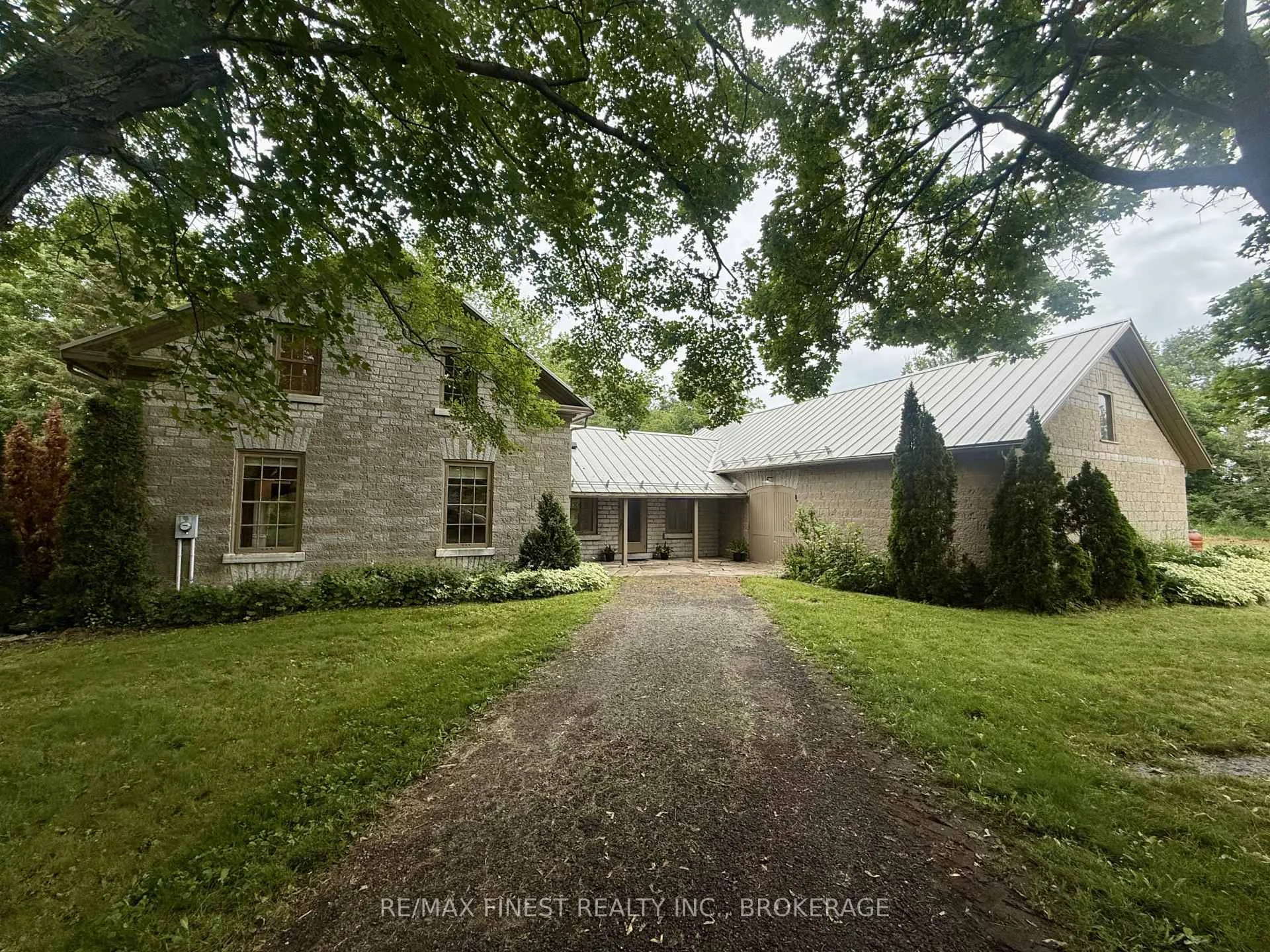 Photo 3 of 4247 Henderson Road, Frontenac, Frontenac South — HOMEH