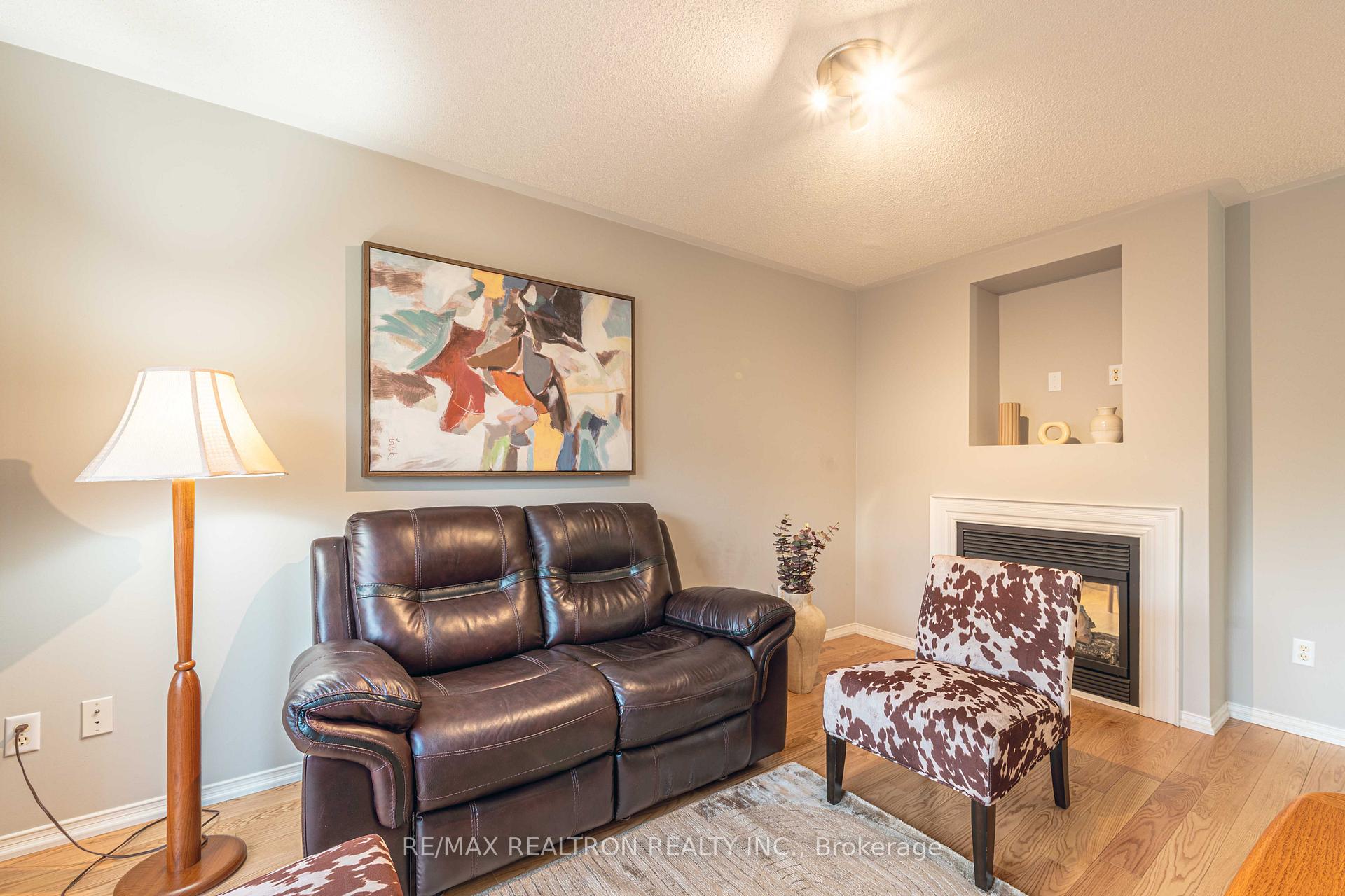 Photo 14 of 41 Lax Avenue, Ajax, Central — HOMEH