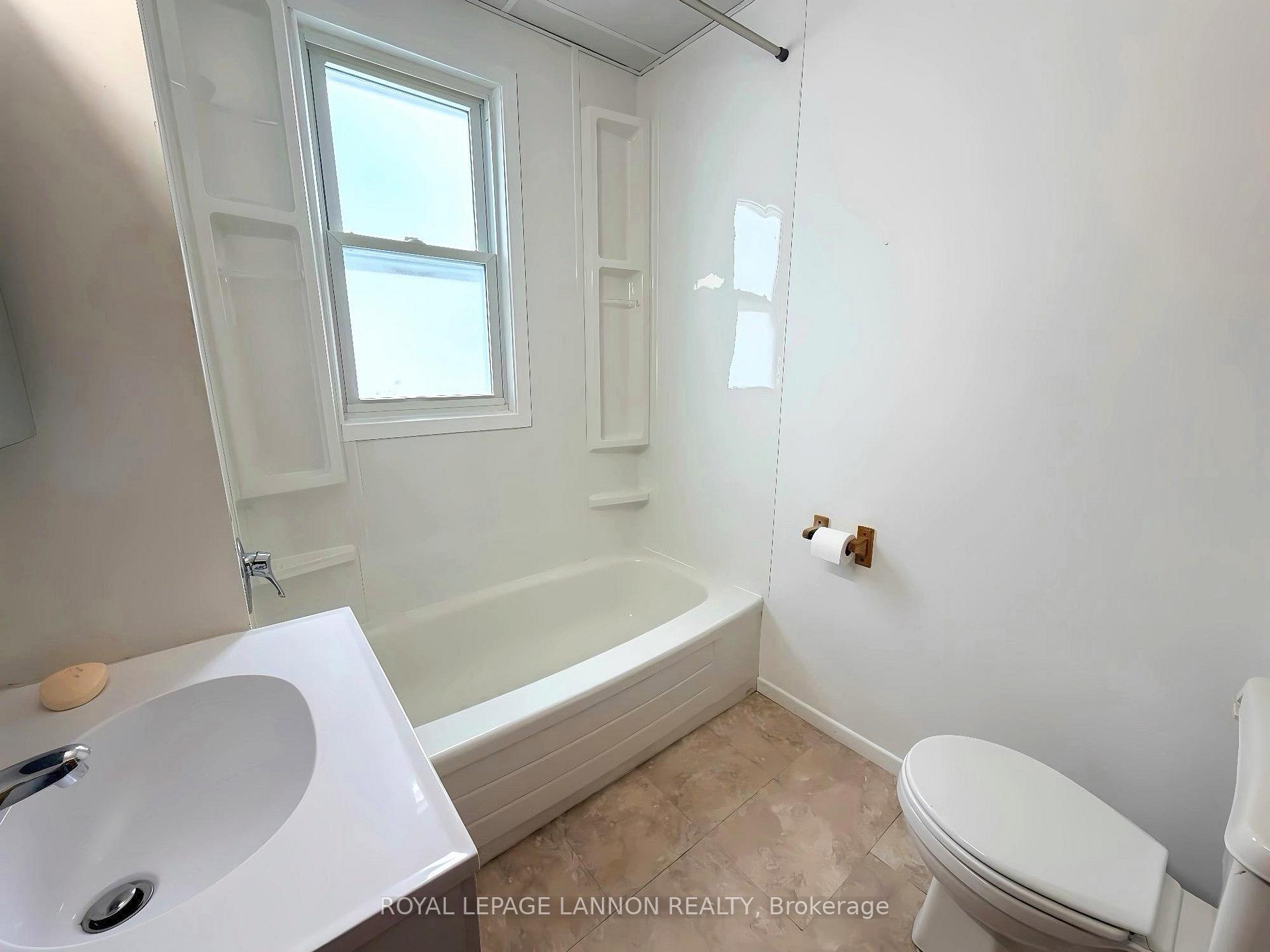 Photo 18 of 205 Second Avenue, Greenstone, Geraldton — HOMEH