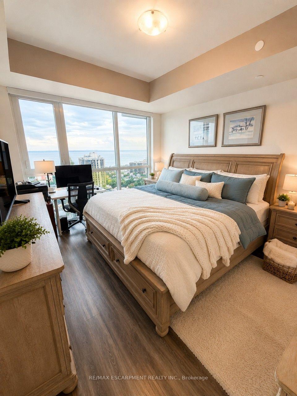 Photo 7 of Unit 1603, 2007 James Street, Burlington, Brant — HOMEH