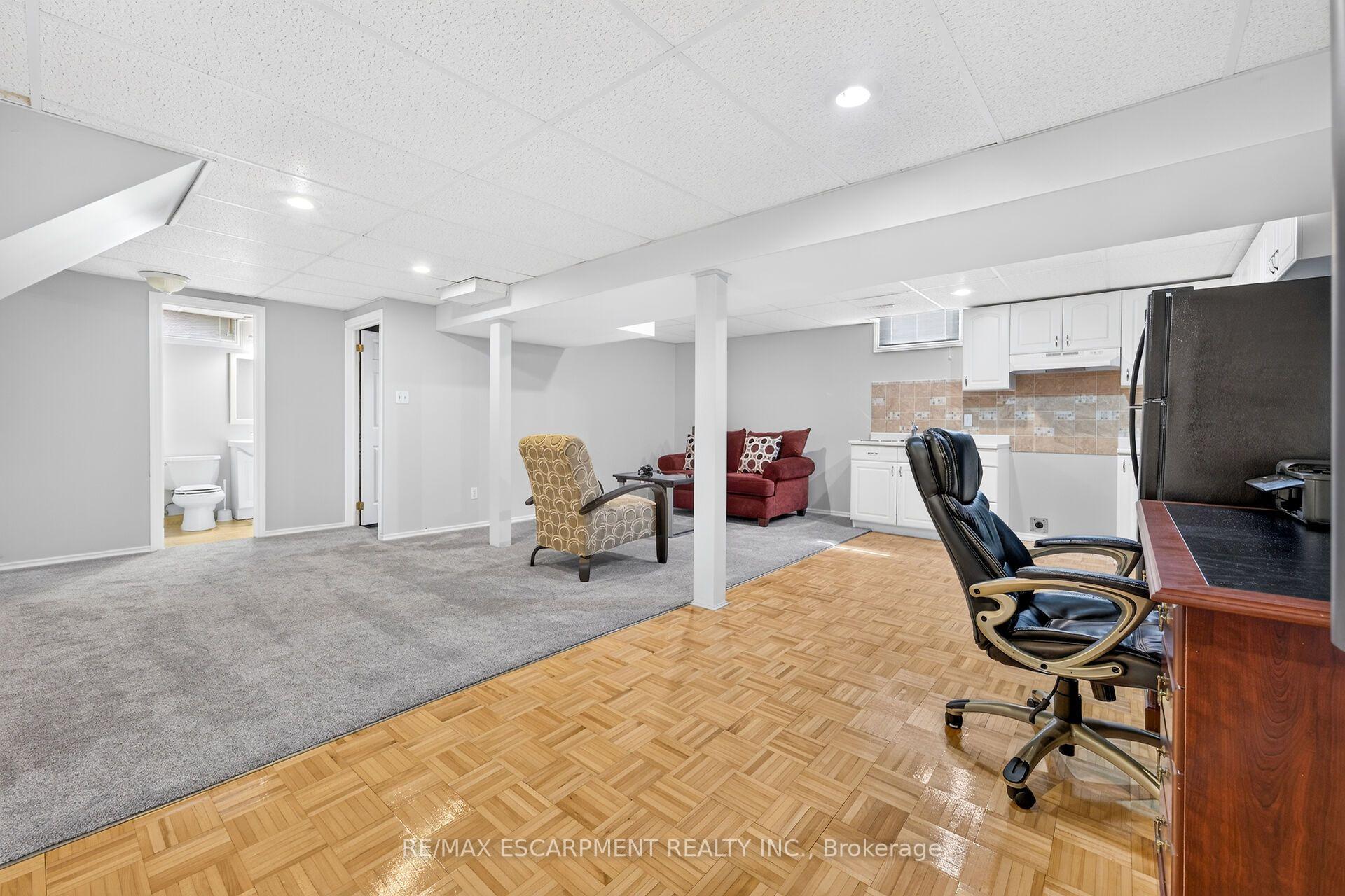 Photo 39 of 51 Cabriolet Crescent, Hamilton, Ancaster — HOMEH