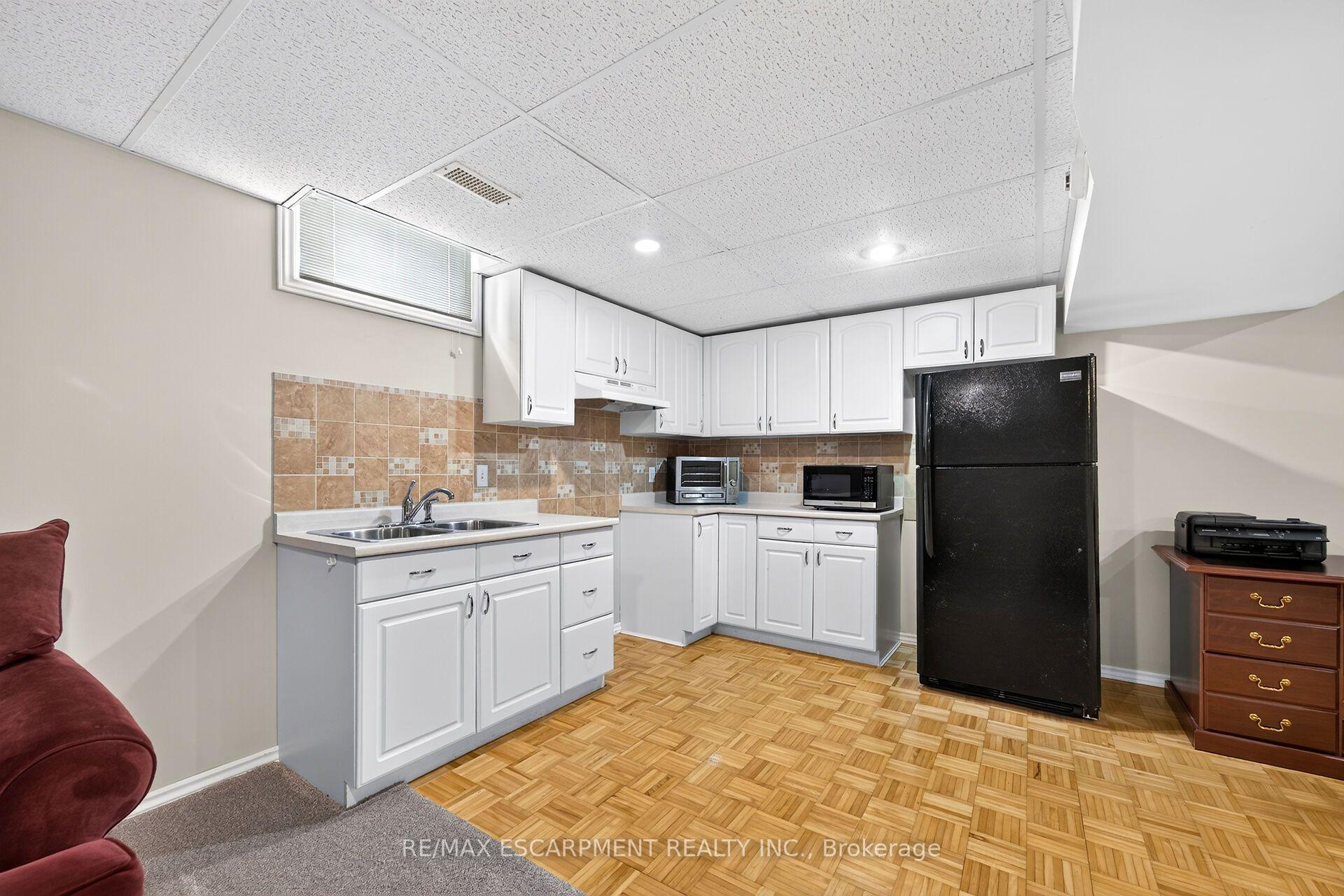 Photo 41 of 51 Cabriolet Crescent, Hamilton, Ancaster — HOMEH
