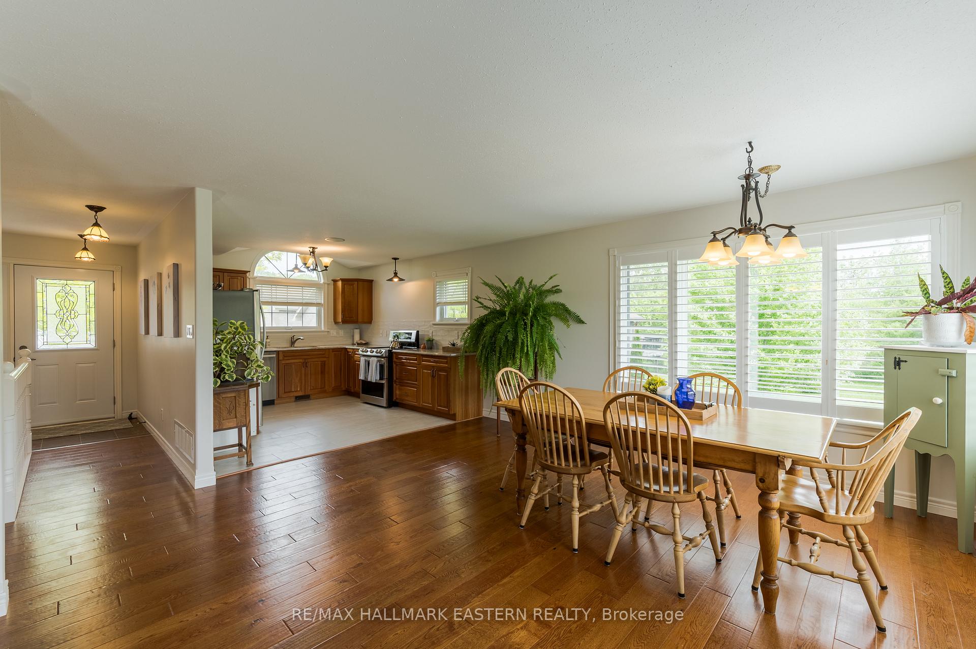 Photo 7 of Unit 35, 301 Carnegie Avenue, Peterborough, Northcrest Ward 5 — HOMEH