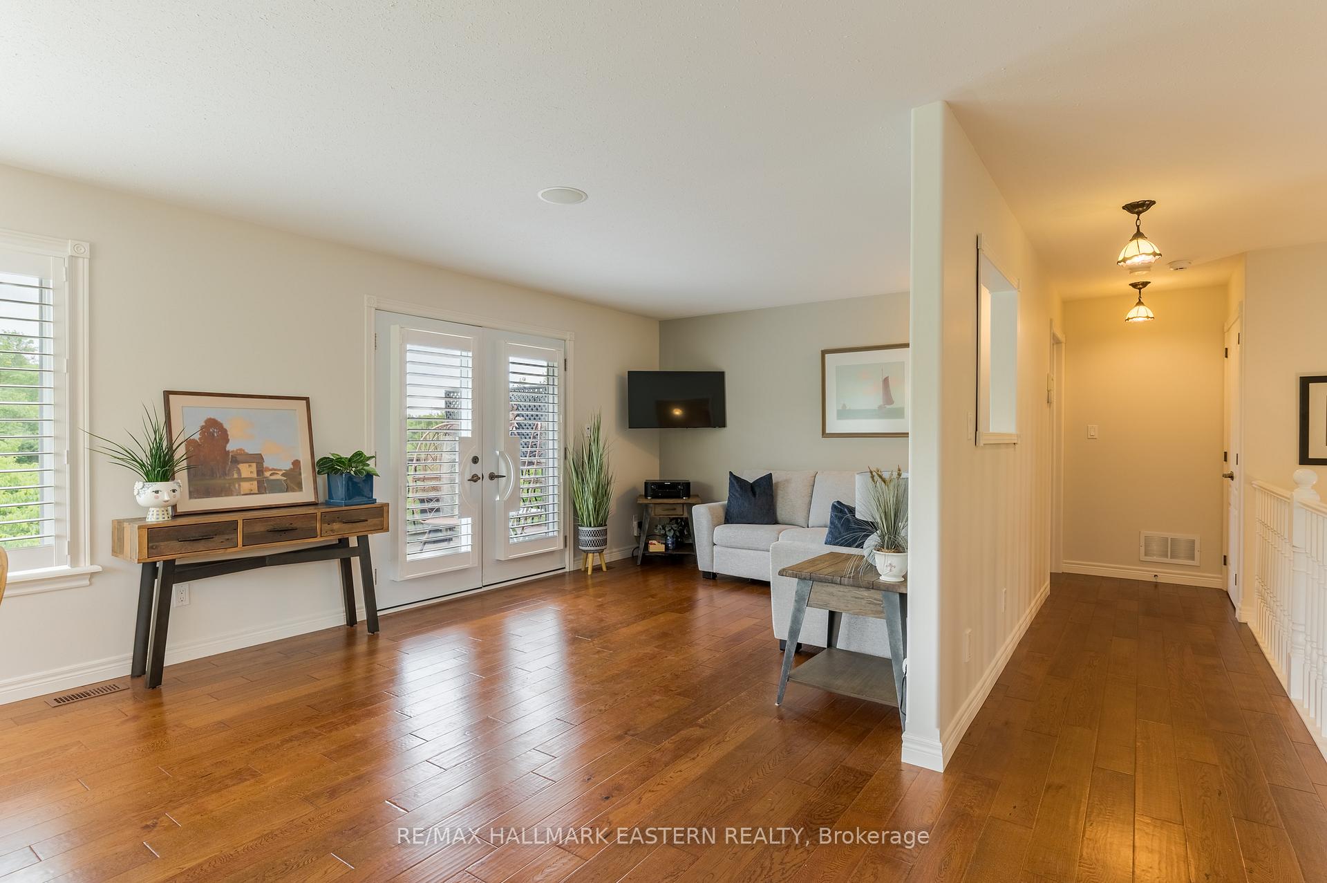 Photo 11 of Unit 35, 301 Carnegie Avenue, Peterborough, Northcrest Ward 5 — HOMEH