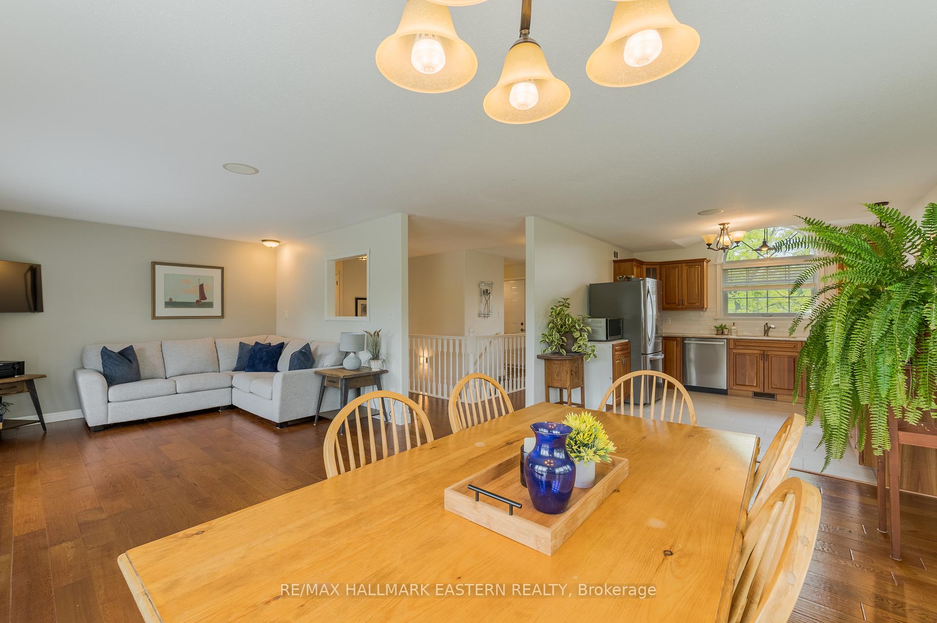 Photo 12 of Unit 35, 301 Carnegie Avenue, Peterborough, Northcrest Ward 5 — HOMEH