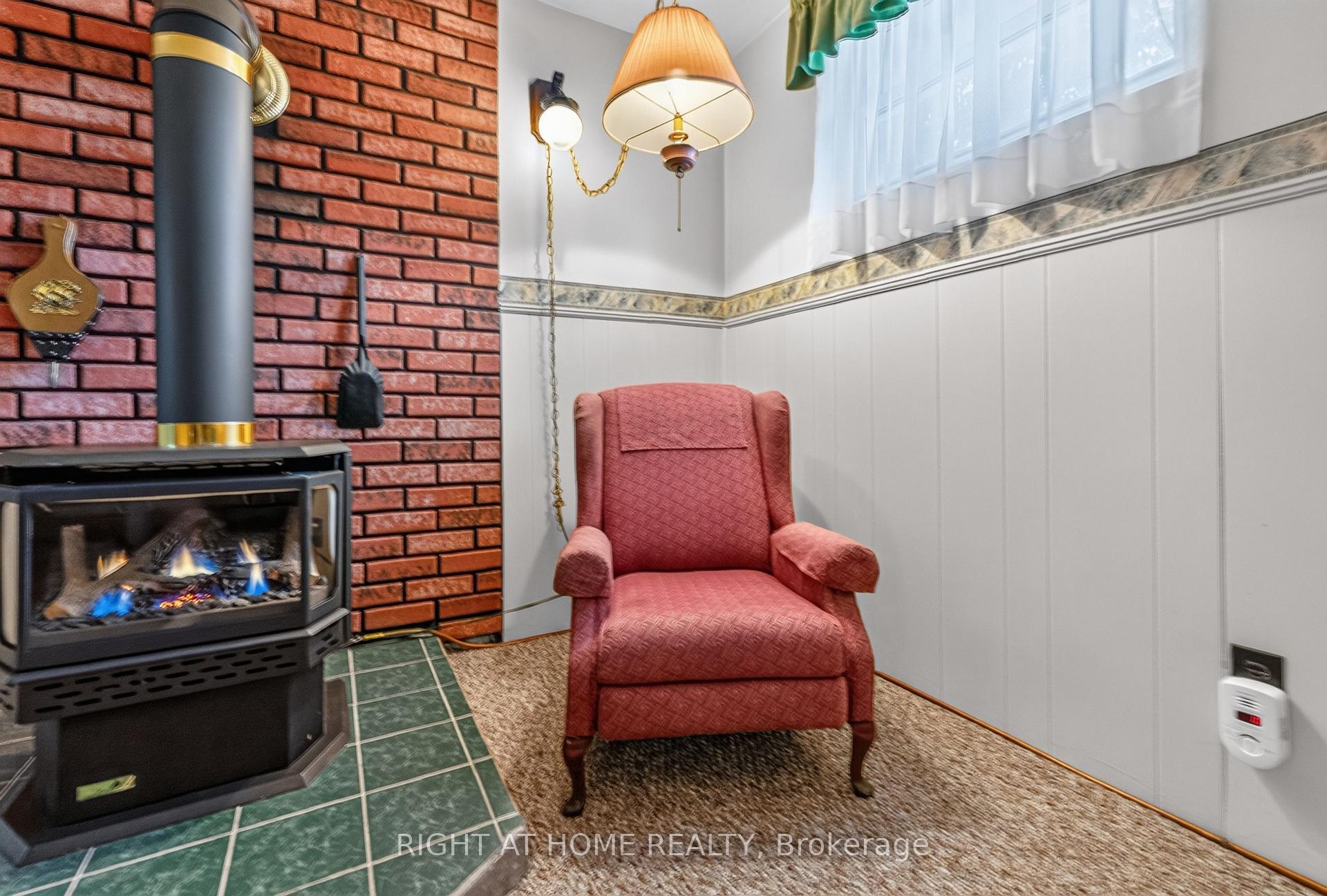Photo 21 of 49 Locke Avenue, St. Thomas — HOMEH