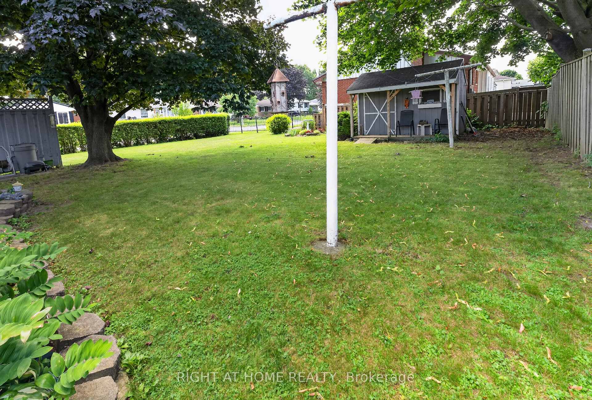 Photo 37 of 49 Locke Avenue, St. Thomas — HOMEH