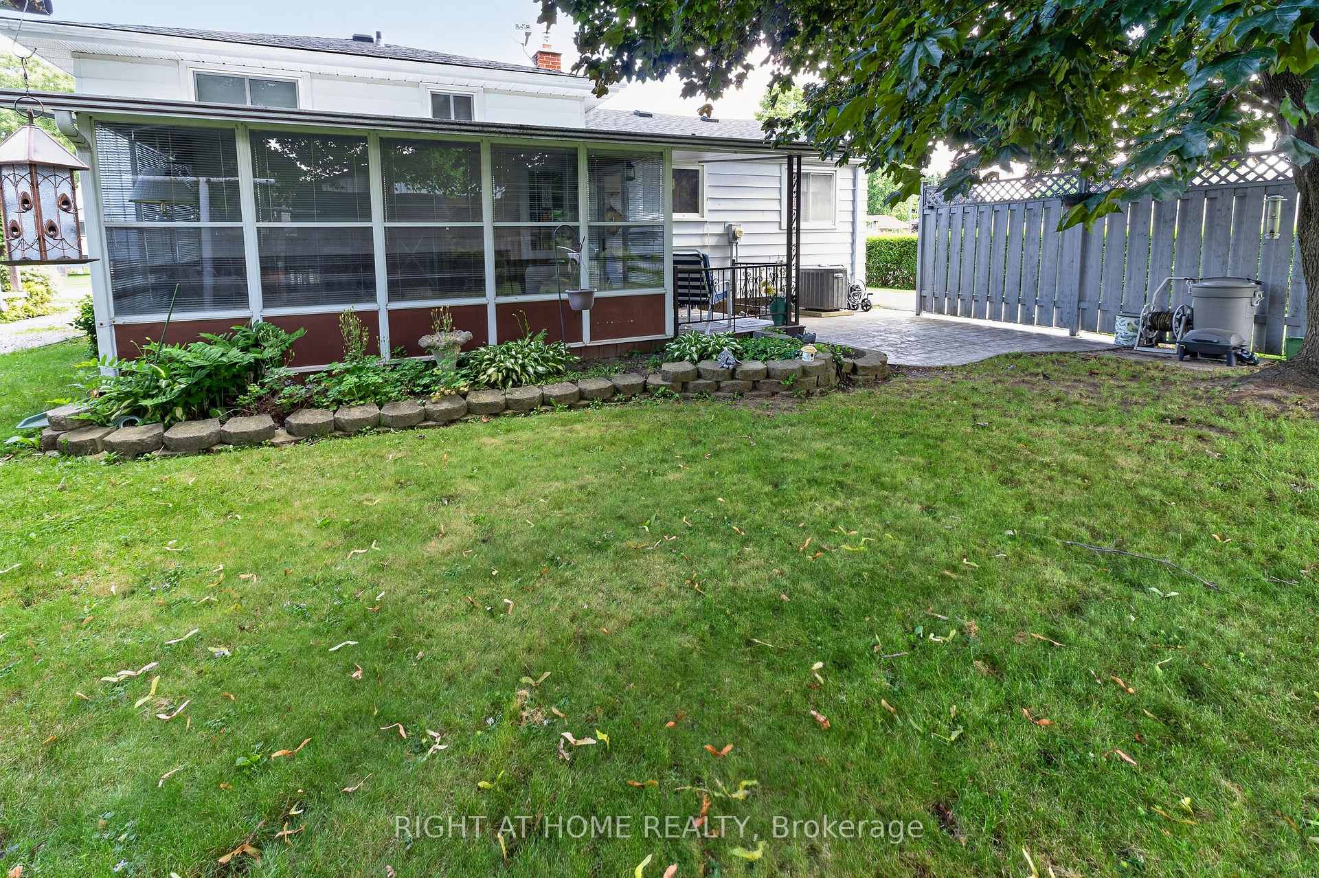 Photo 39 of 49 Locke Avenue, St. Thomas — HOMEH