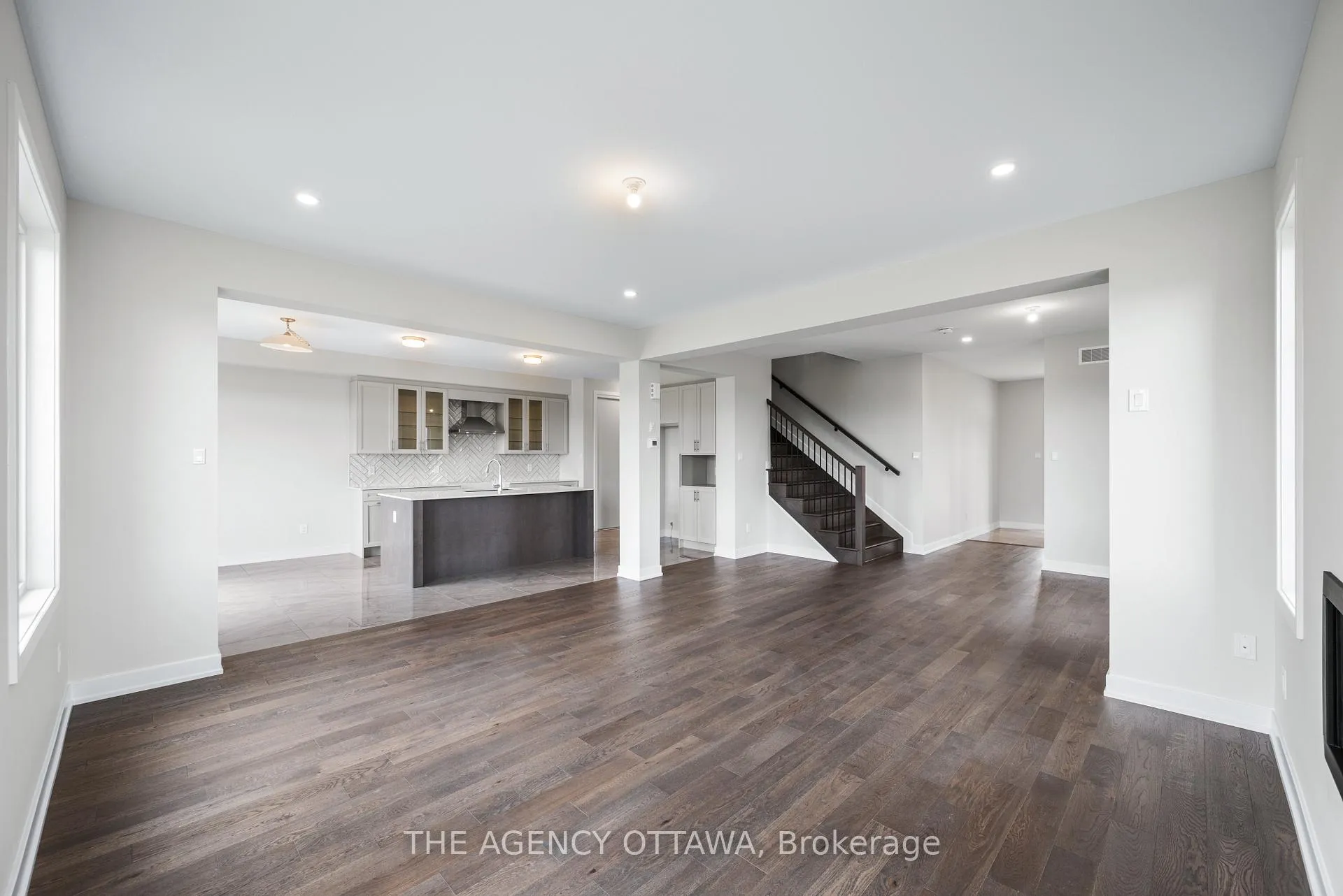 Photo 12 of 2066 Postilion Street, Ottawa, Richmond — HOMEH