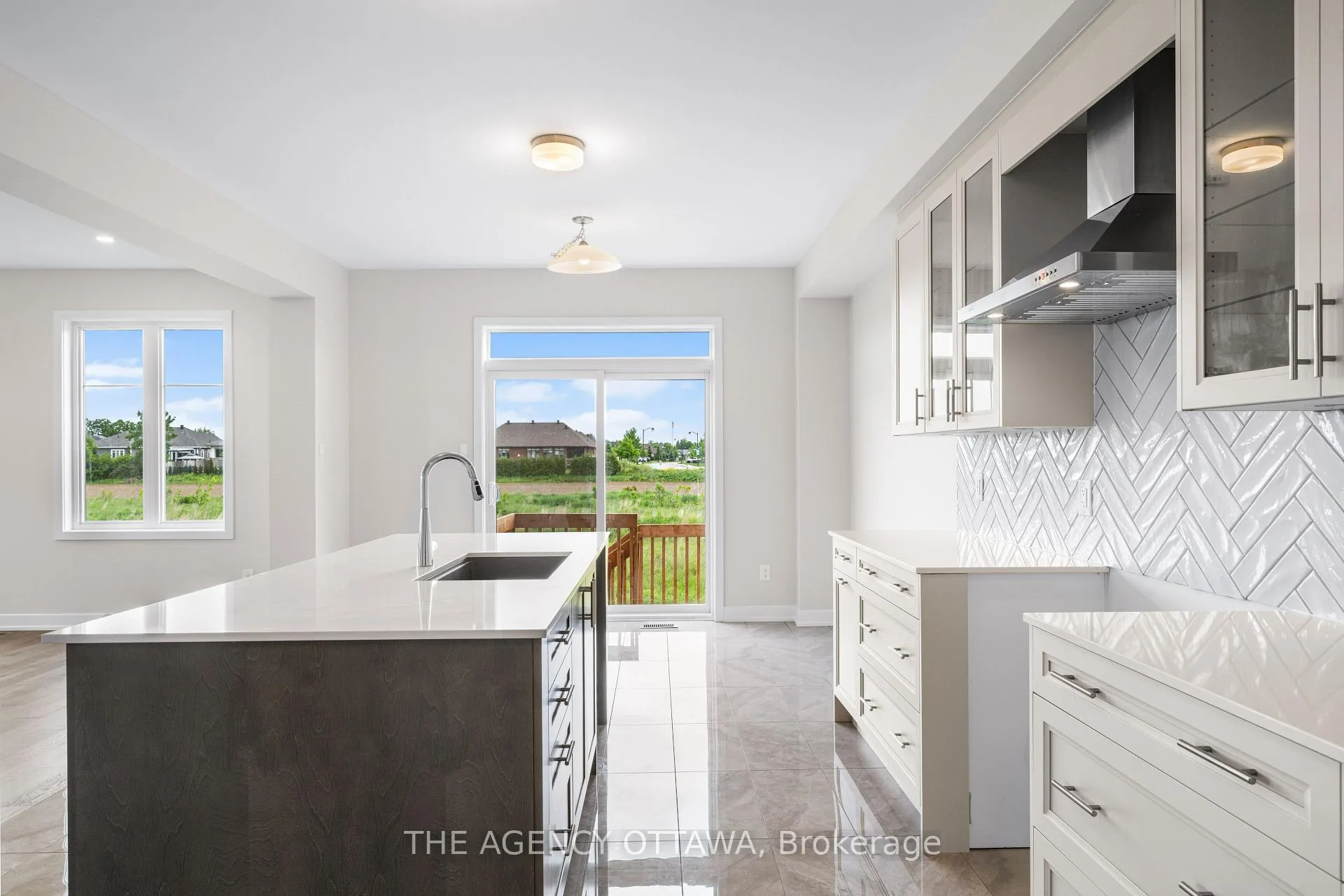 Photo 15 of 2066 Postilion Street, Ottawa, Richmond — HOMEH