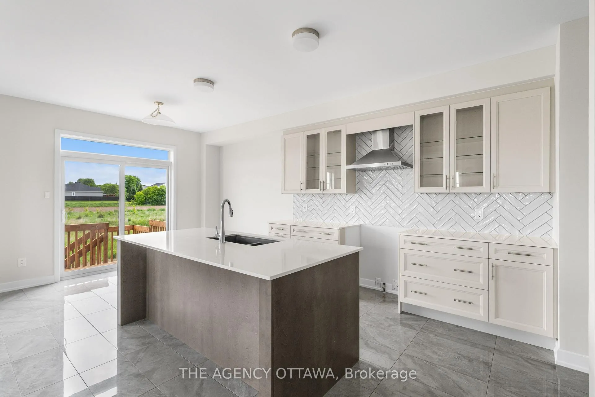 Photo 19 of 2066 Postilion Street, Ottawa, Richmond — HOMEH