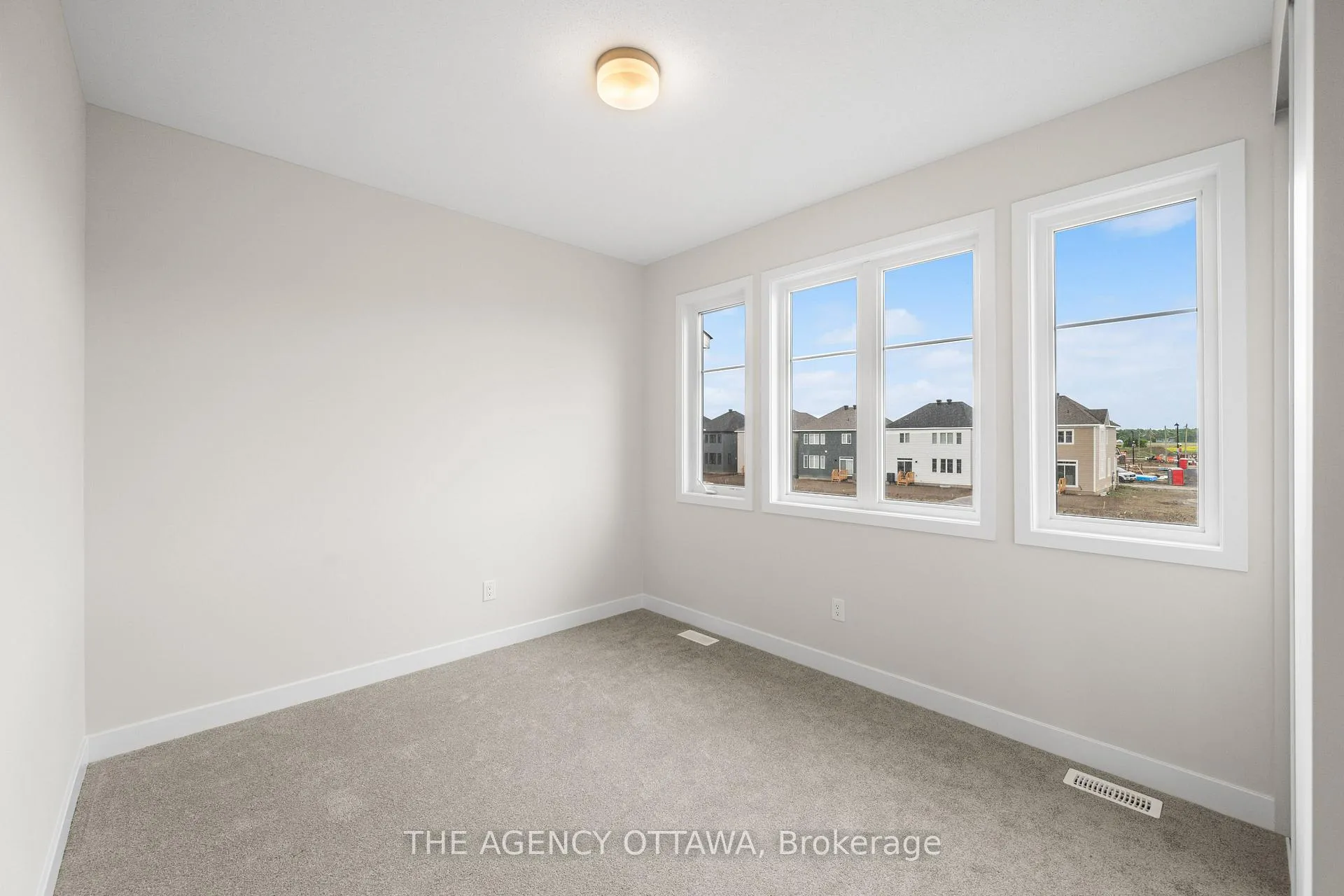 Photo 22 of 2066 Postilion Street, Ottawa, Richmond — HOMEH