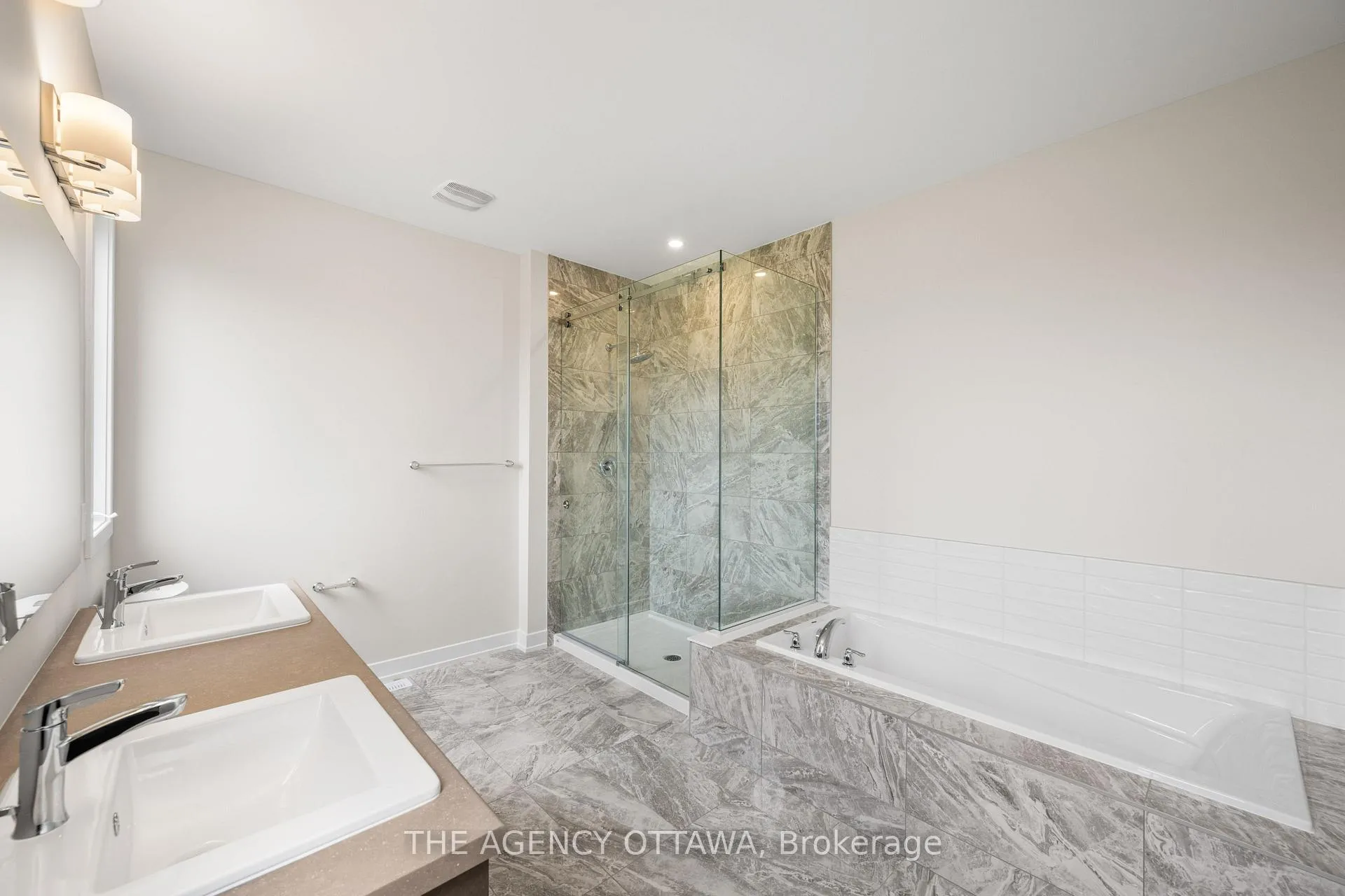 Photo 28 of 2066 Postilion Street, Ottawa, Richmond — HOMEH