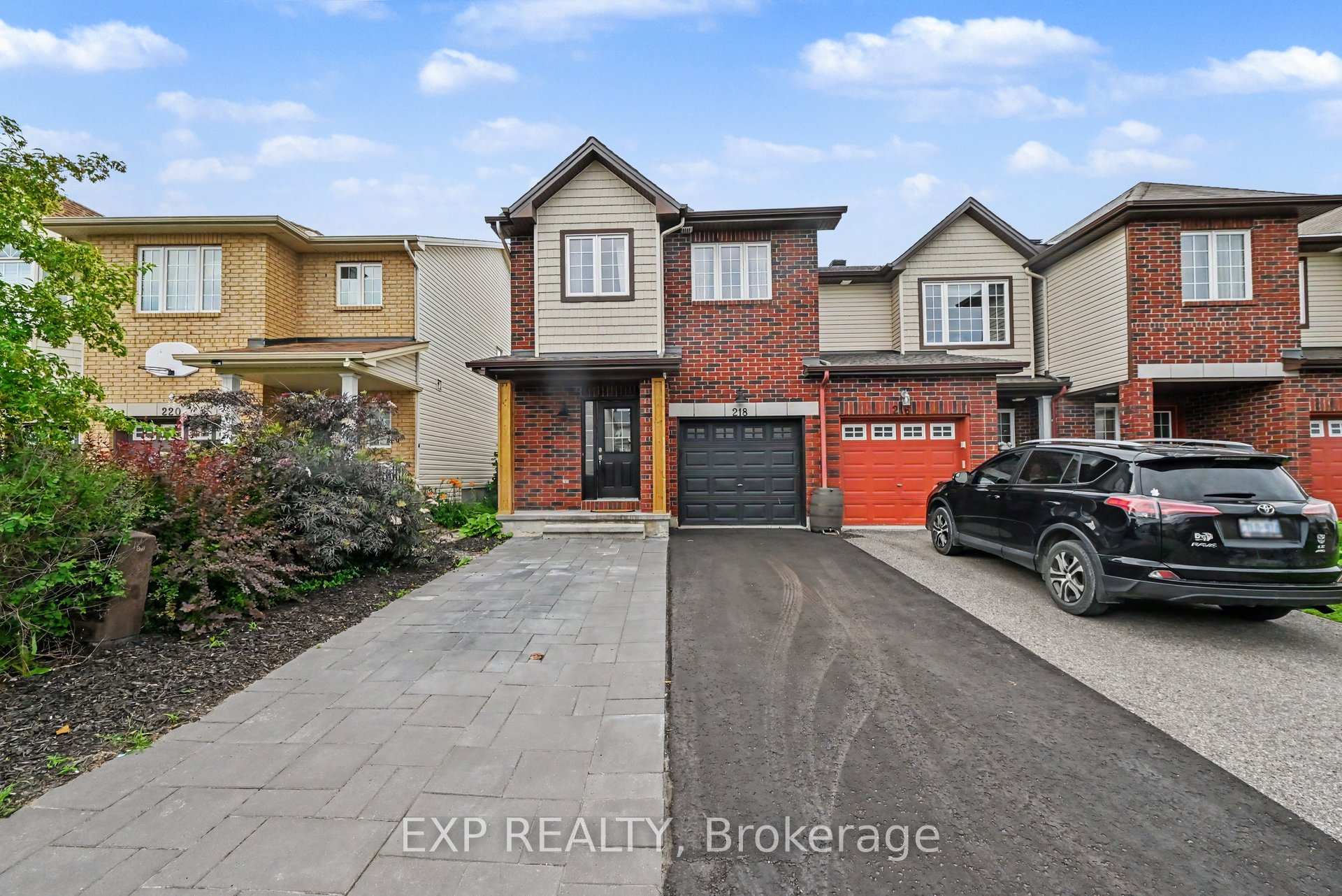 Photo 1 of 218 Rolling Meadow Crescent, Ottawa, Mer Bleue/Bradley Estates/Anderson Park — HOMEH