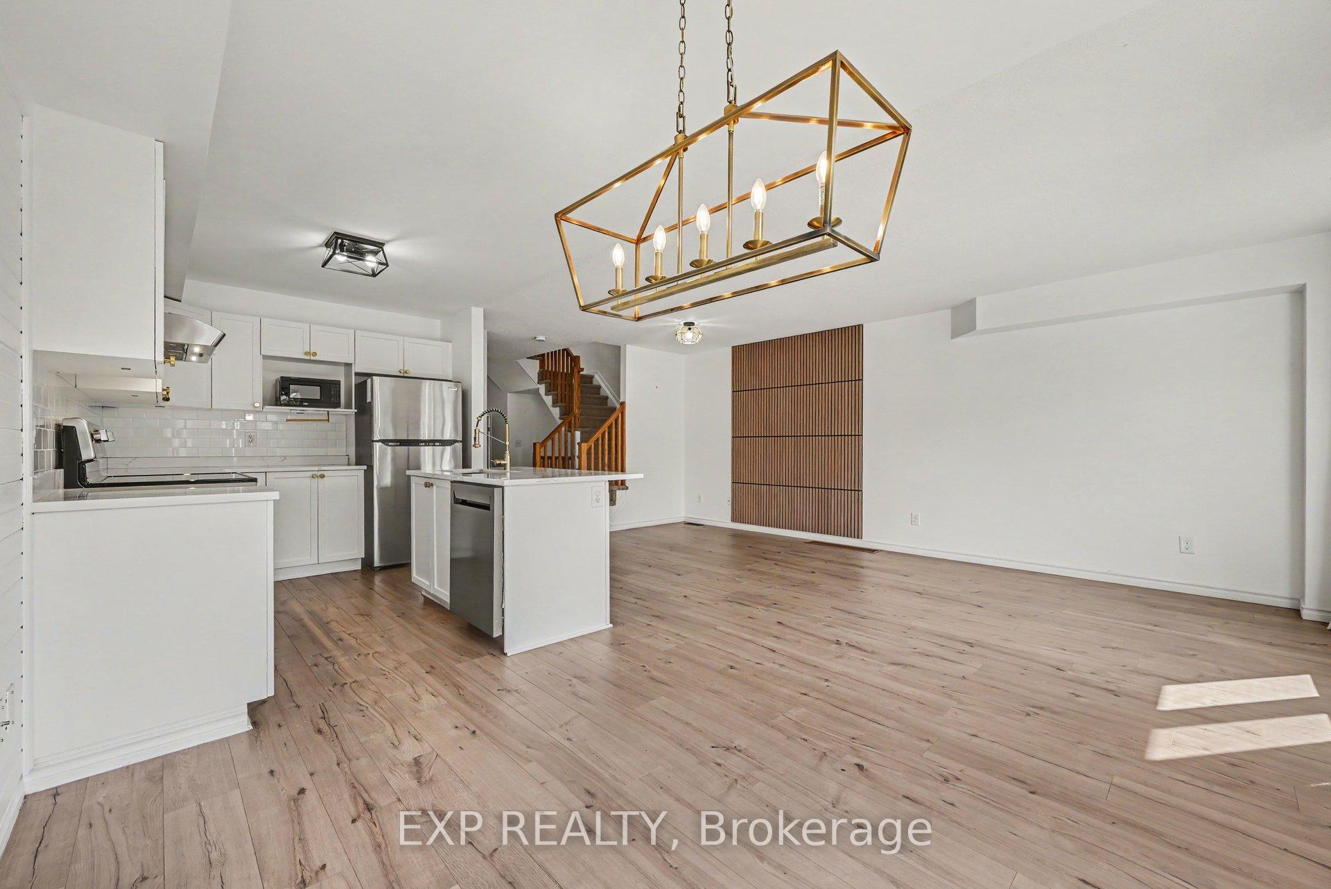 Photo 7 of 218 Rolling Meadow Crescent, Ottawa, Mer Bleue/Bradley Estates/Anderson Park — HOMEH