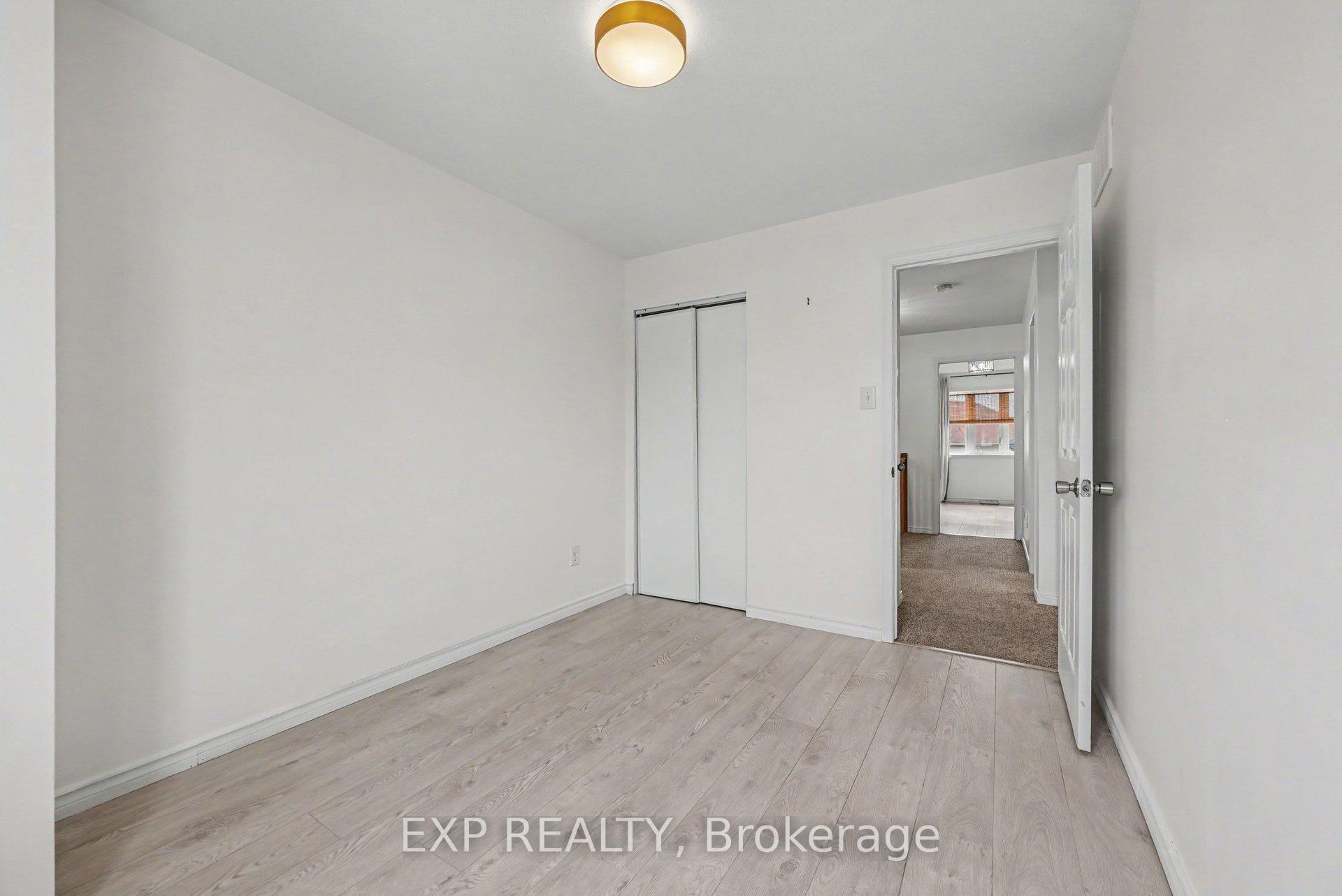 Photo 20 of 218 Rolling Meadow Crescent, Ottawa, Mer Bleue/Bradley Estates/Anderson Park — HOMEH