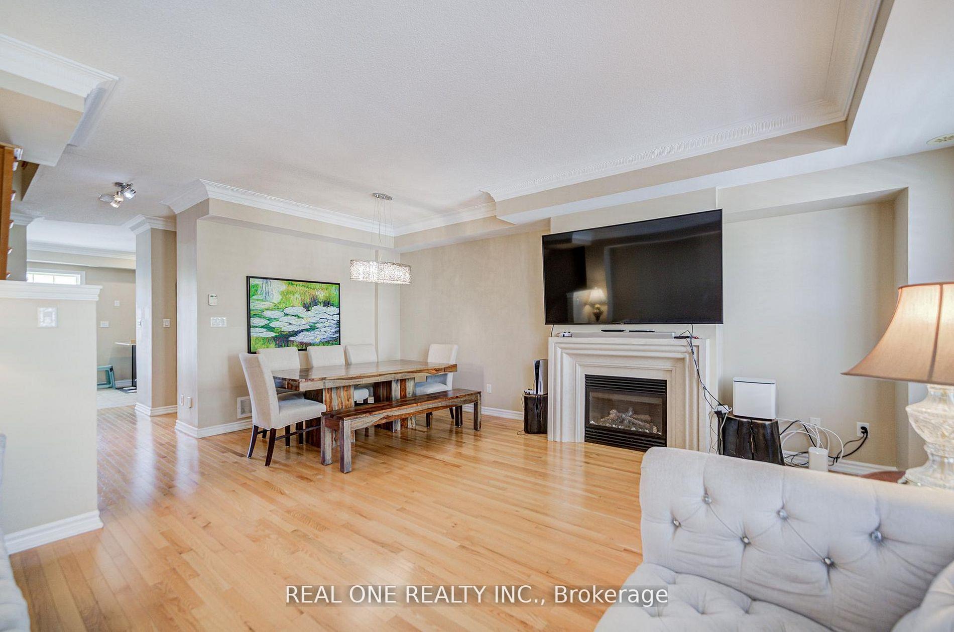 Photo 8 of Unit Upper, 9 Ruskov Lane, Markham, Cathedraltown — HOMEH