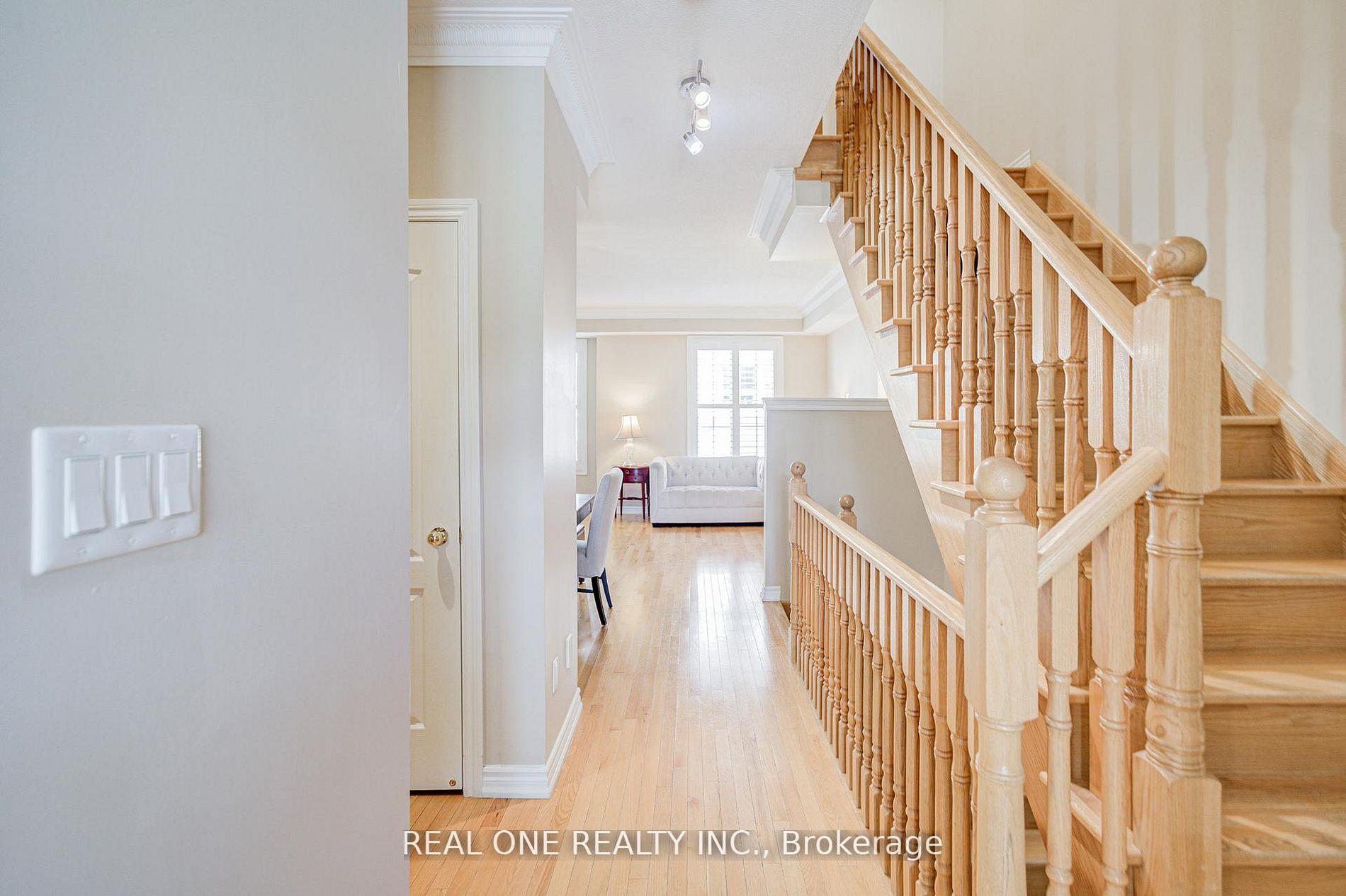 Photo 14 of Unit Upper, 9 Ruskov Lane, Markham, Cathedraltown — HOMEH