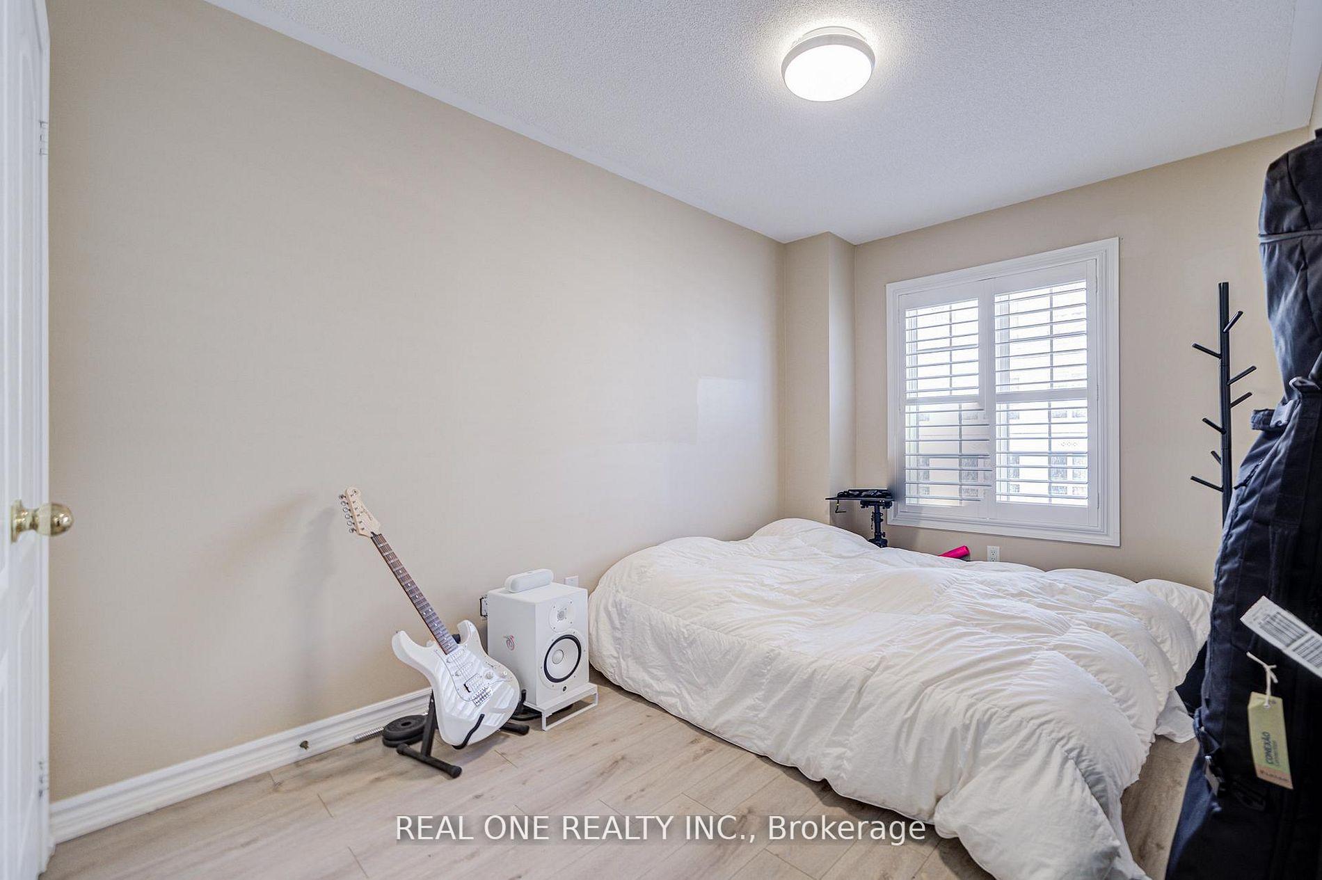 Photo 23 of Unit Upper, 9 Ruskov Lane, Markham, Cathedraltown — HOMEH
